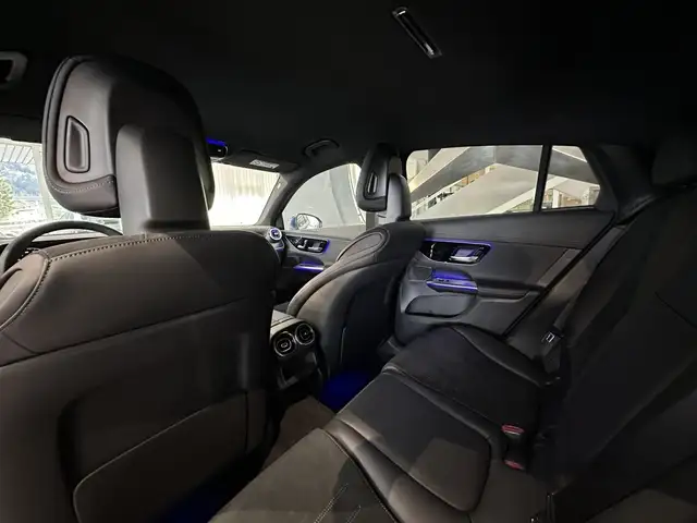 Mercedes-Benz GLC 300 de 4Matic Coupe AMG LINE Ansicht 32