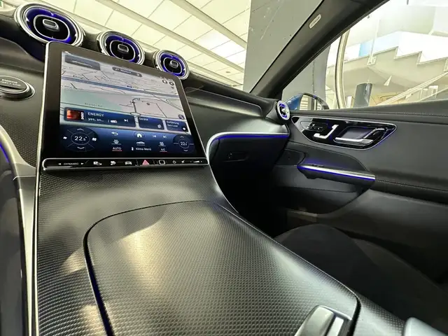 Mercedes-Benz GLC 300 de 4Matic Coupe AMG LINE Ansicht 17