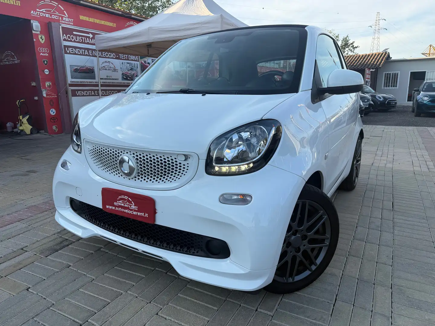 smart forTwo Fortwo 0.9 t Passion 90cv twinamic / PACK BRABUS Bianco - 1