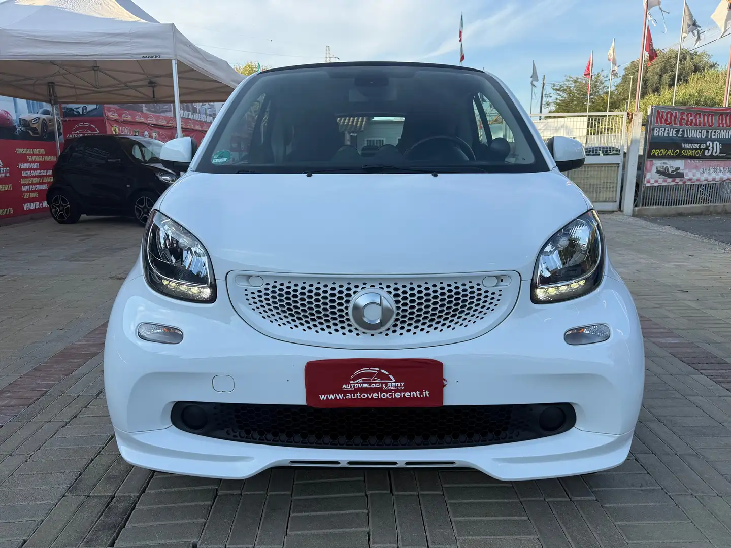 smart forTwo Fortwo 0.9 t Passion 90cv twinamic / PACK BRABUS Bianco - 2