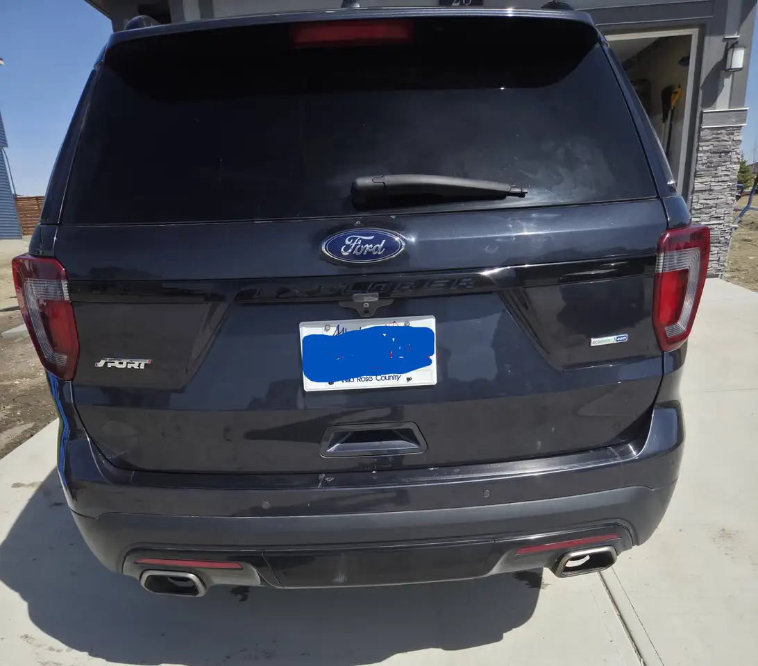 Ford Explorer photo Ford Explorer