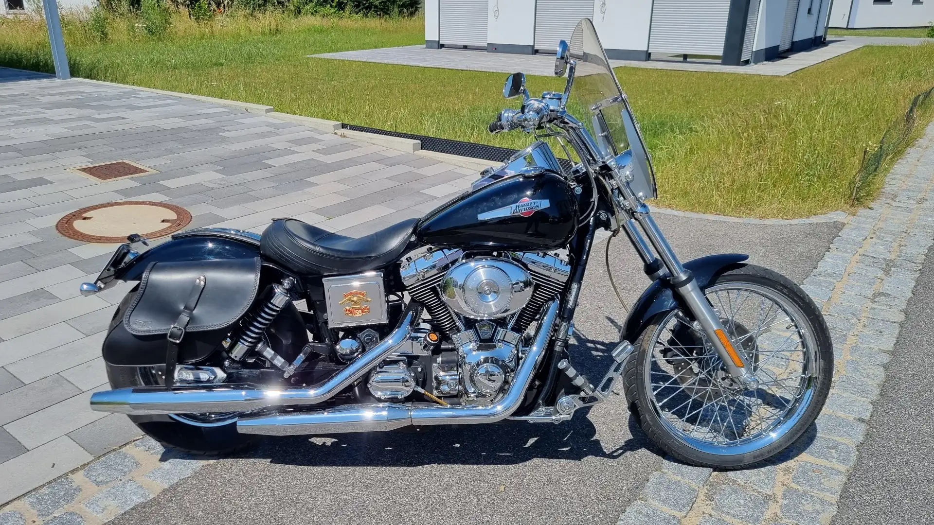 Harley-Davidson Dyna Glide Чорний - 1