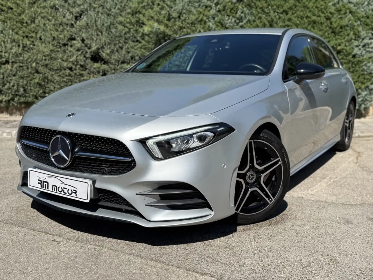 Mercedes-Benz A 200 200d 8G-DCT Plateado - 1