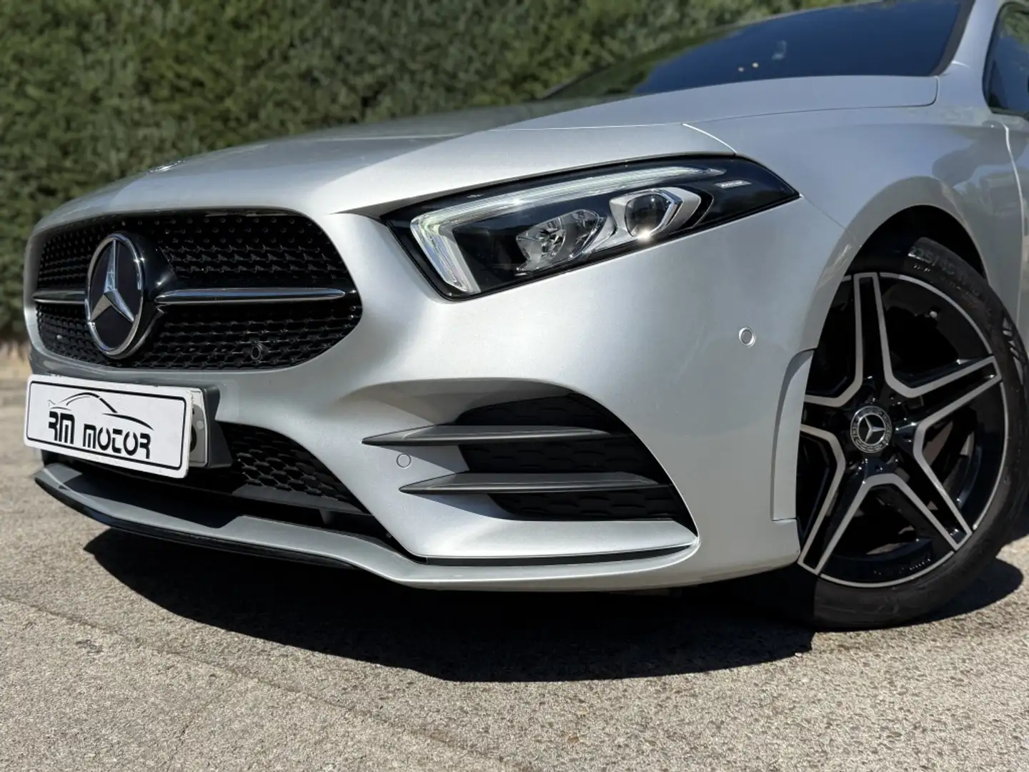 Mercedes-Benz A 200 200d 8G-DCT Plateado - 2