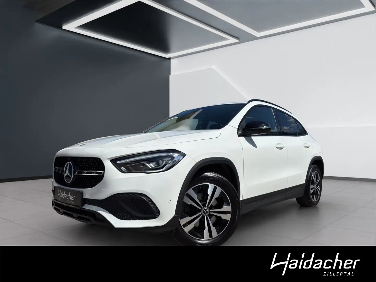 Mercedes-Benz GLA 200 d 4MATIC Progressive PTS Shz LED Ambi Weiß - 1