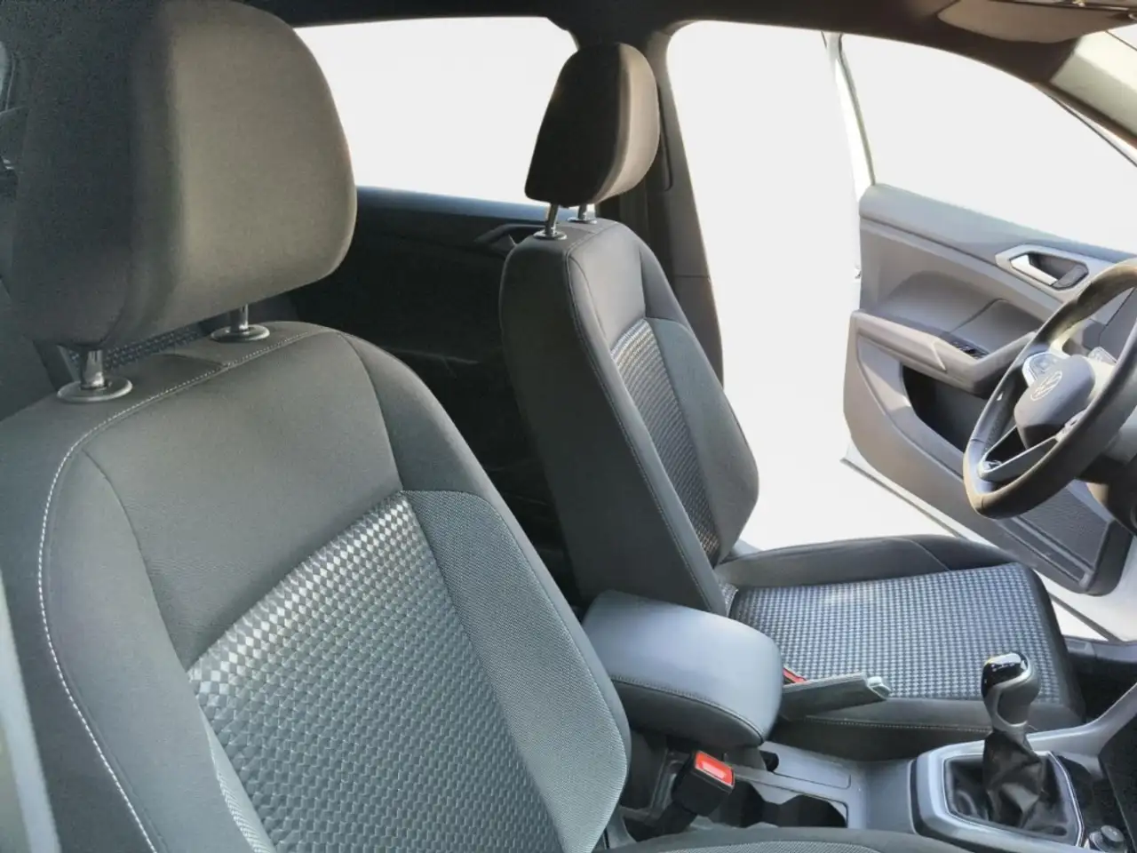 Volkswagen T-Cross 1.0TSI Active+LED+NAVI+AHK+KAMERA+TEMPO, миниатюра 17