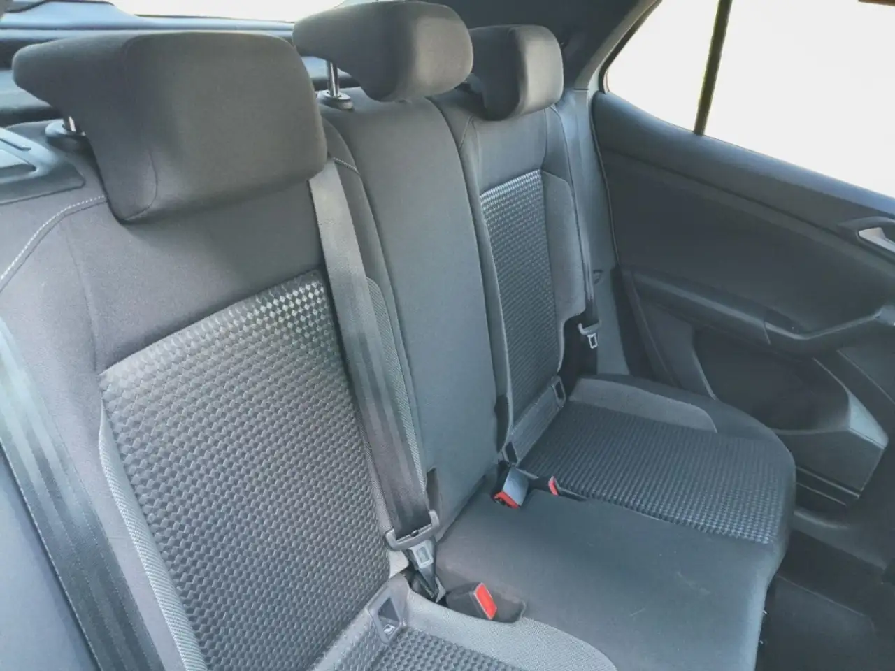 Volkswagen T-Cross 1.0TSI Active+LED+NAVI+AHK+KAMERA+TEMPO, миниатюра 16