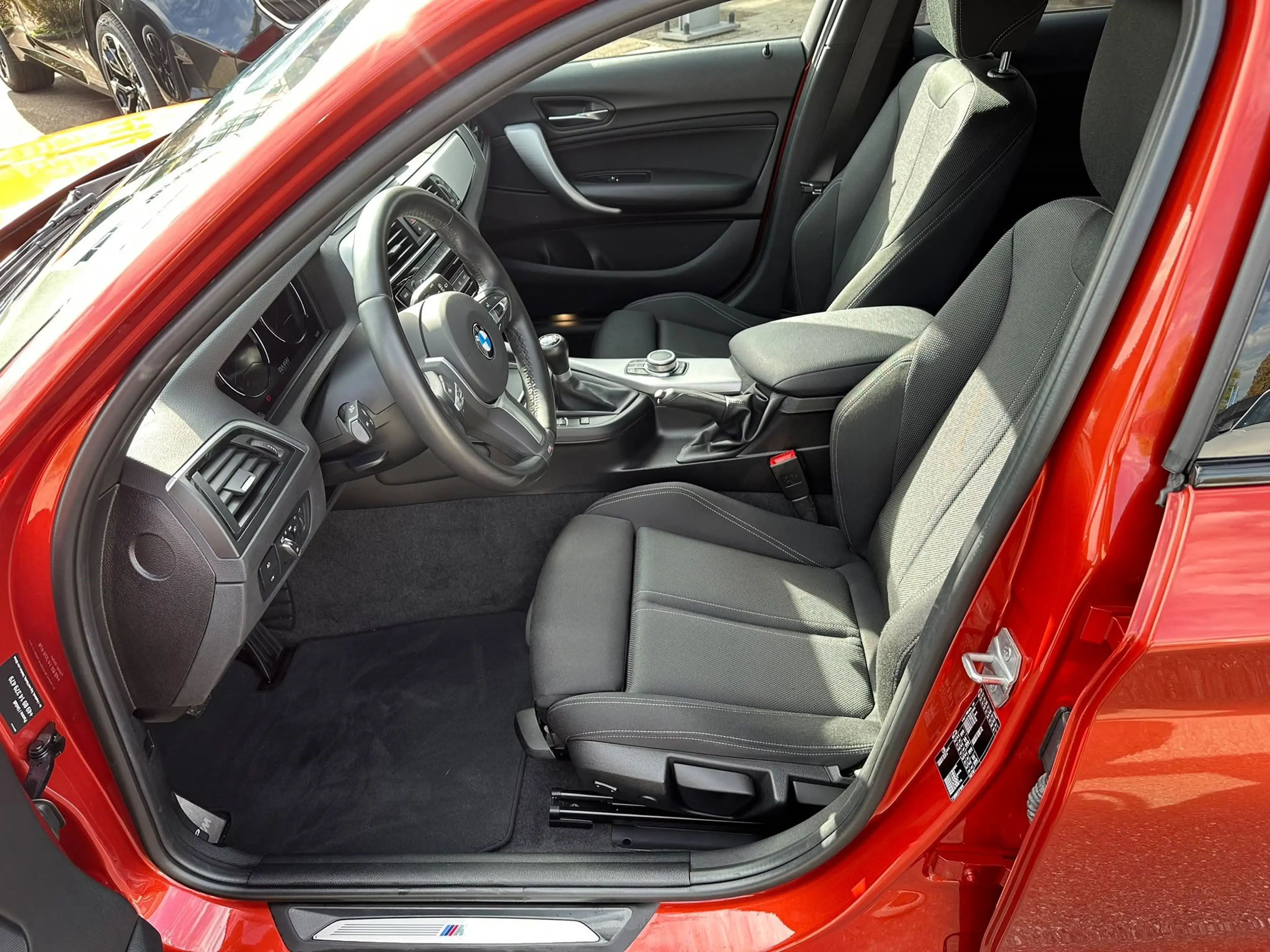BMW 118 i Edition M Sport Shadow LED Tempo Navi — photo 10