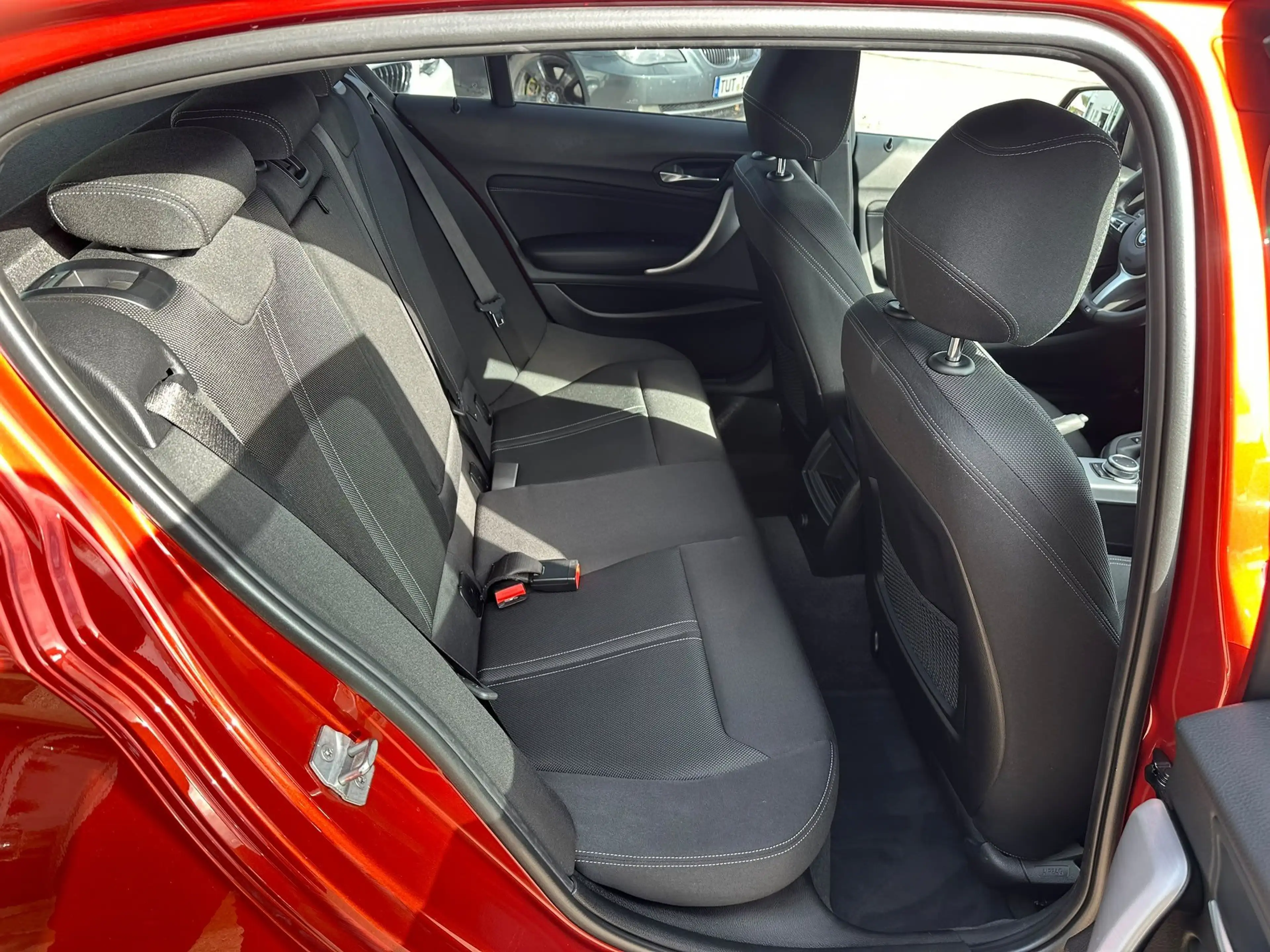 BMW 118 i Edition M Sport Shadow LED Tempo Navi — photo 12