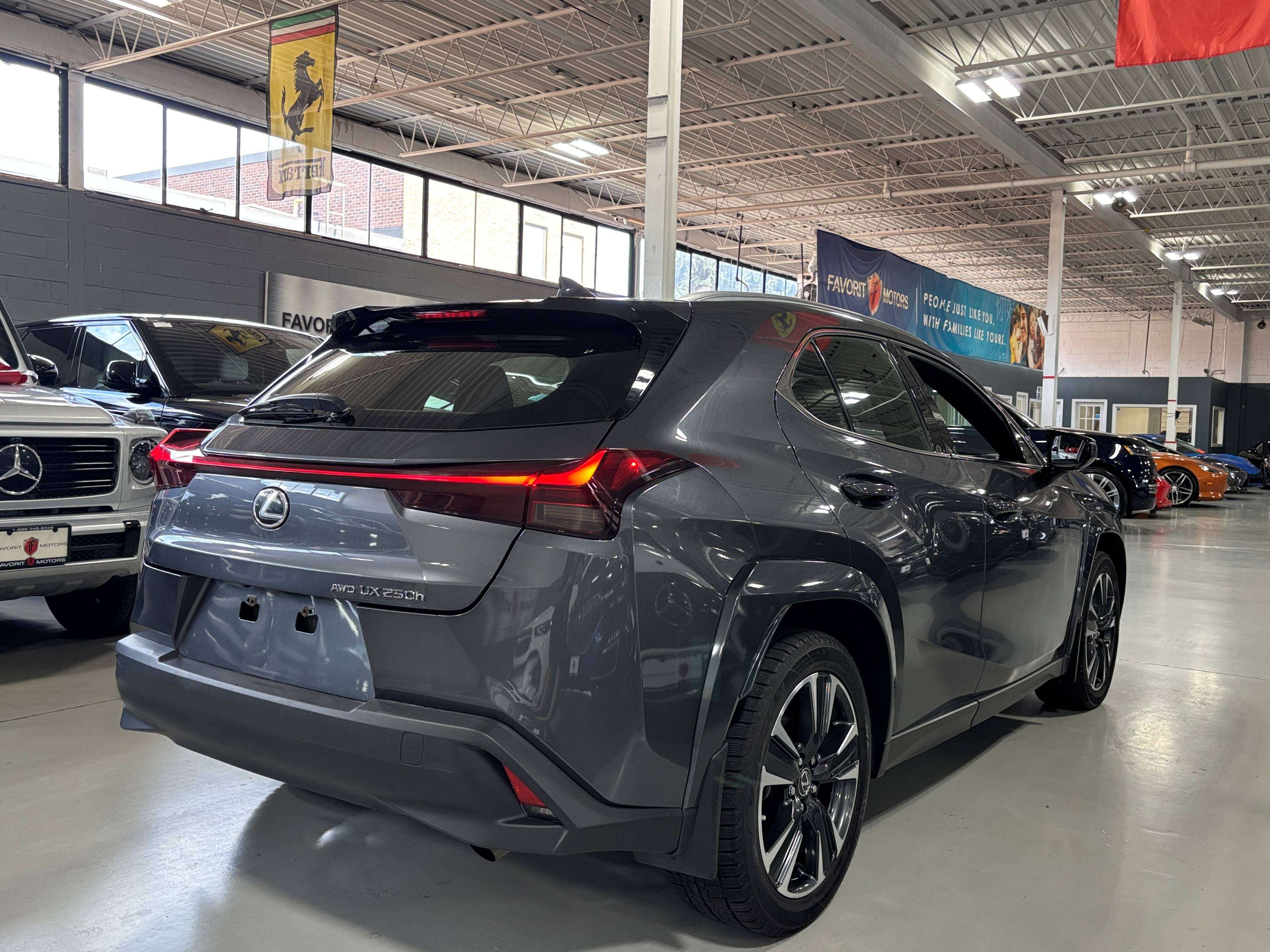 2023 Lexus UX