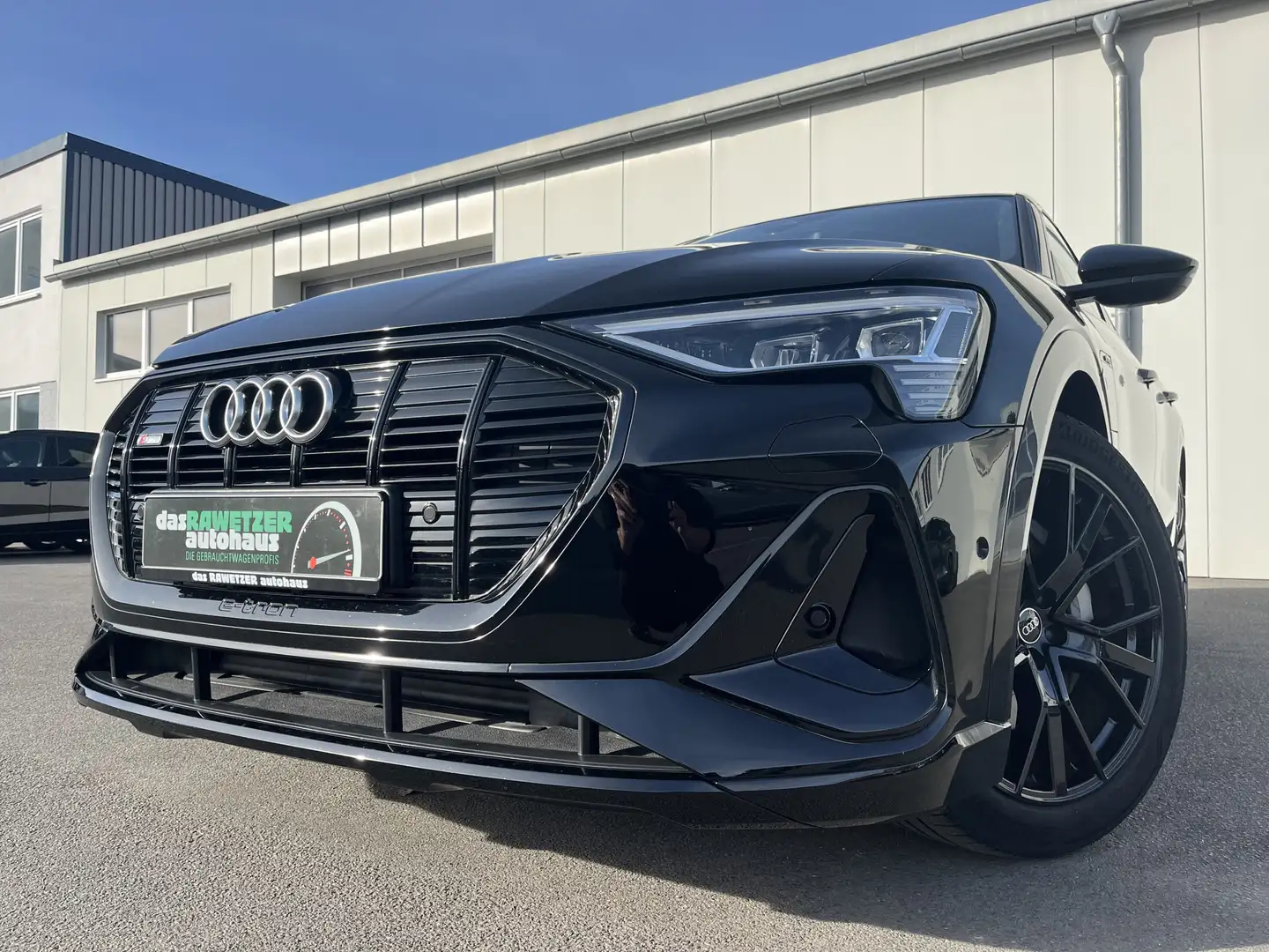 Audi e-tron quattro Sportback S line 186€ m. 20% Anzahlung V Noir - 1