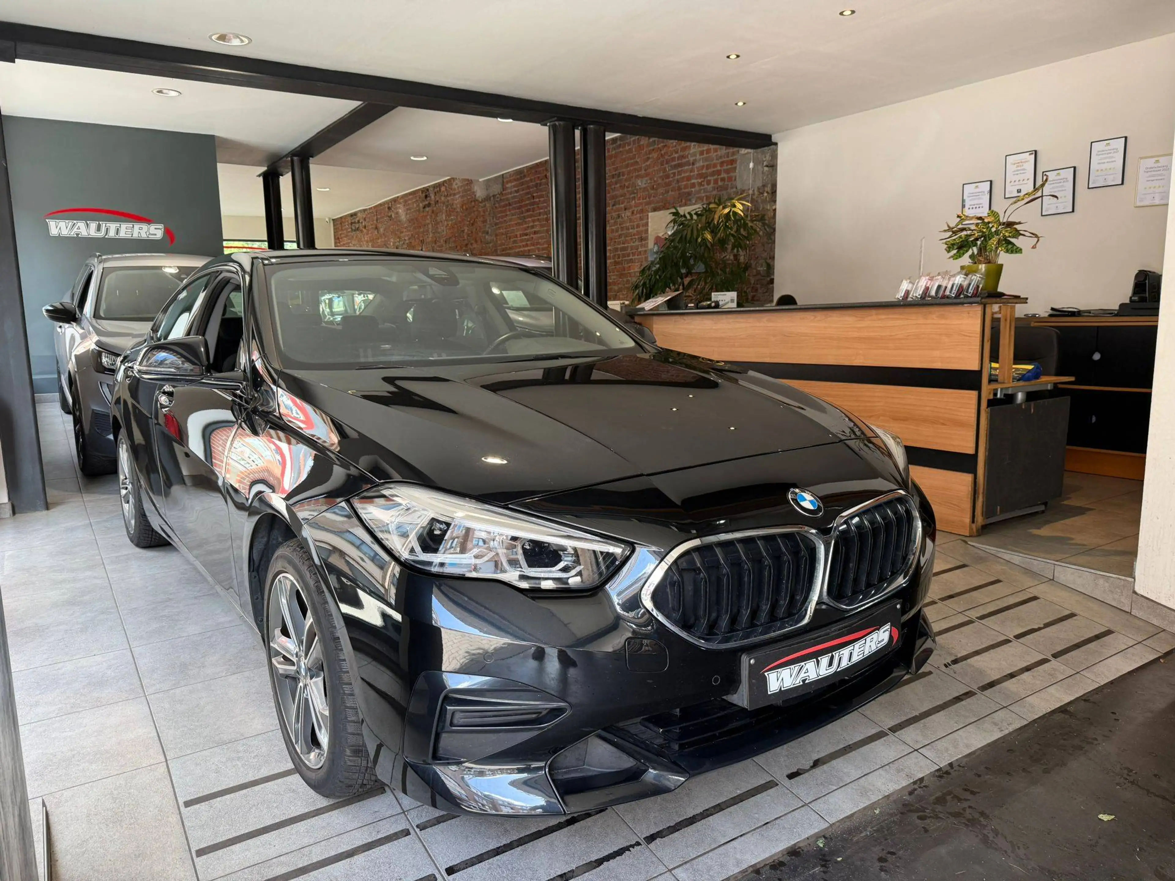 BMW 218 Gran Coupé 218iA OPF — photo 3
