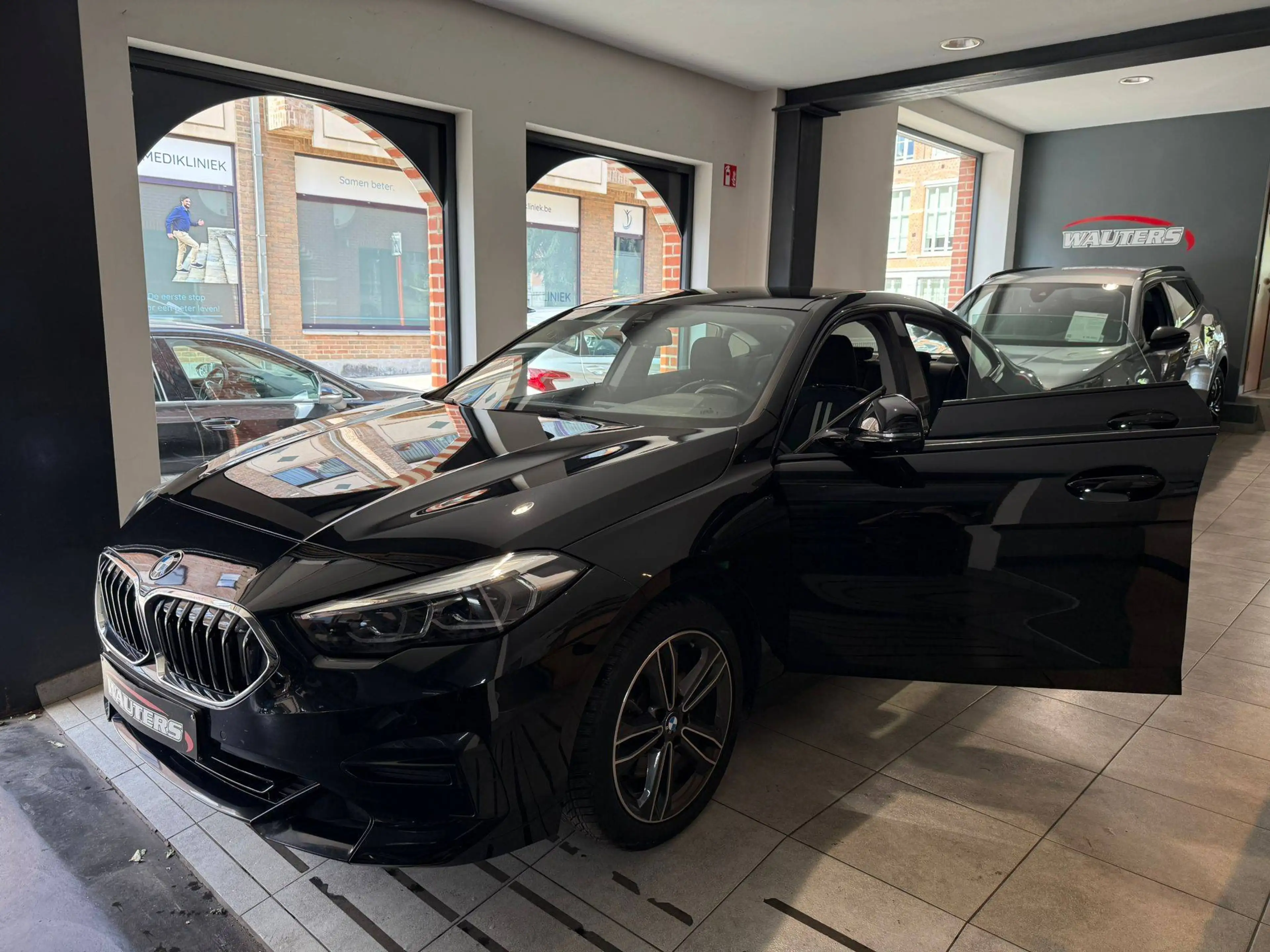 BMW 218 Gran Coupé 218iA OPF — photo 6
