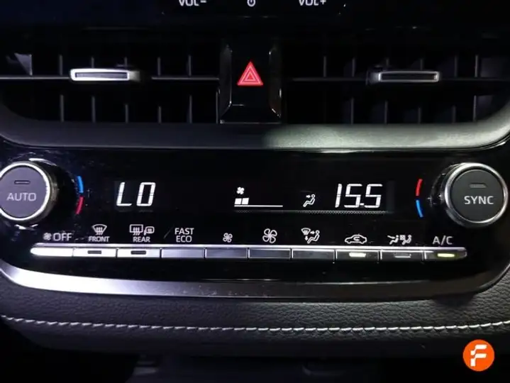 Toyota Corolla Cross Hybrid 140 Style 2025, foto 18
