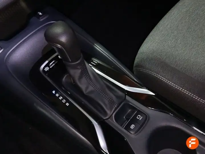 Toyota Corolla Cross Hybrid 140 Style 2025, foto 20