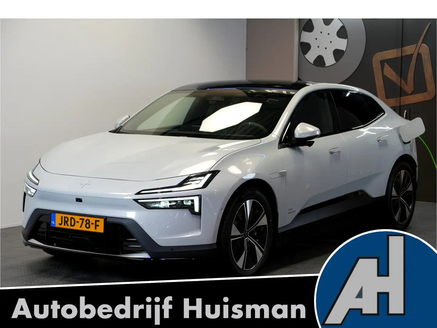 Polestar 4 Long Range Single motor Plus 100 kWh PILOT PACK + Plateado - 1
