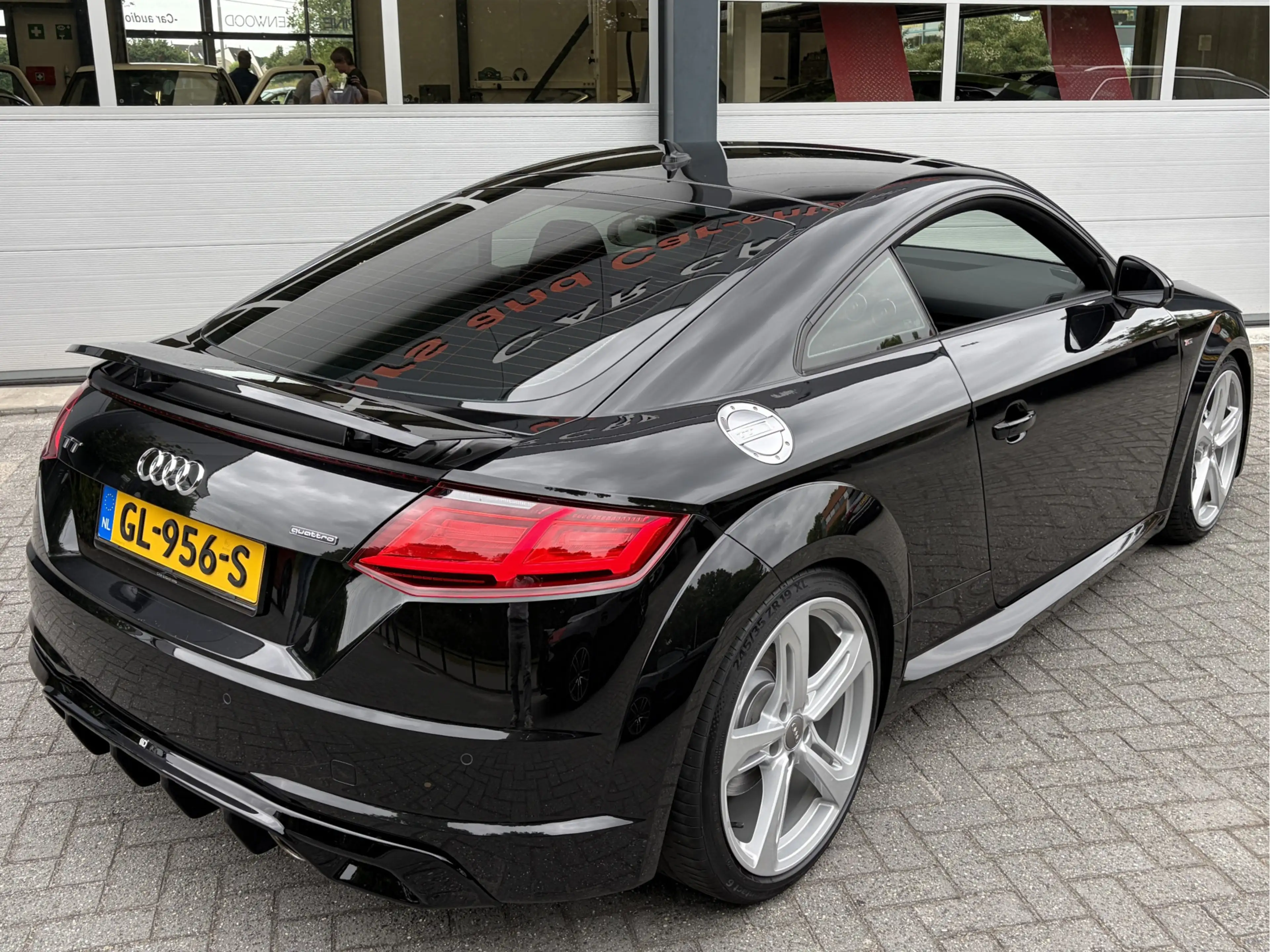 Audi TT 2.0 TFSI quattro Pro Line + — photo 27