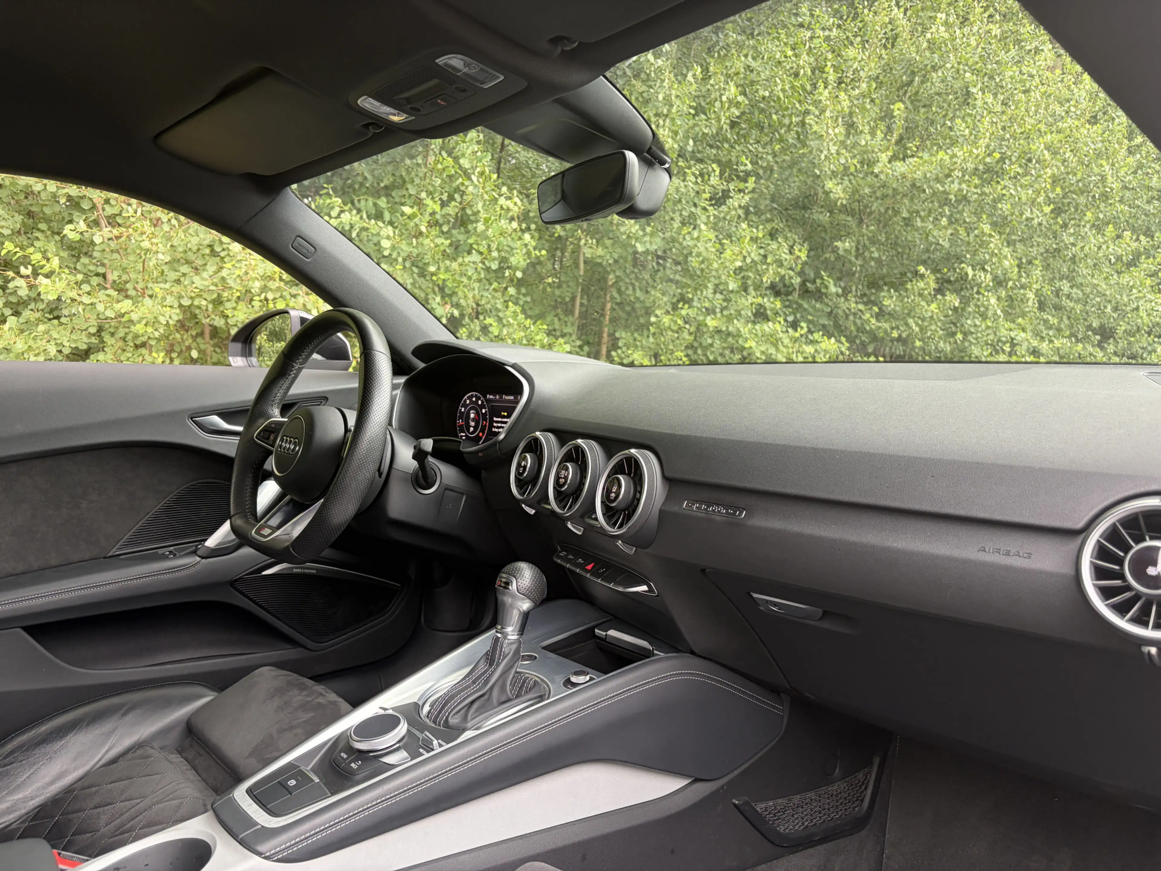 Audi TT 2.0 TFSI quattro Pro Line + — photo 49