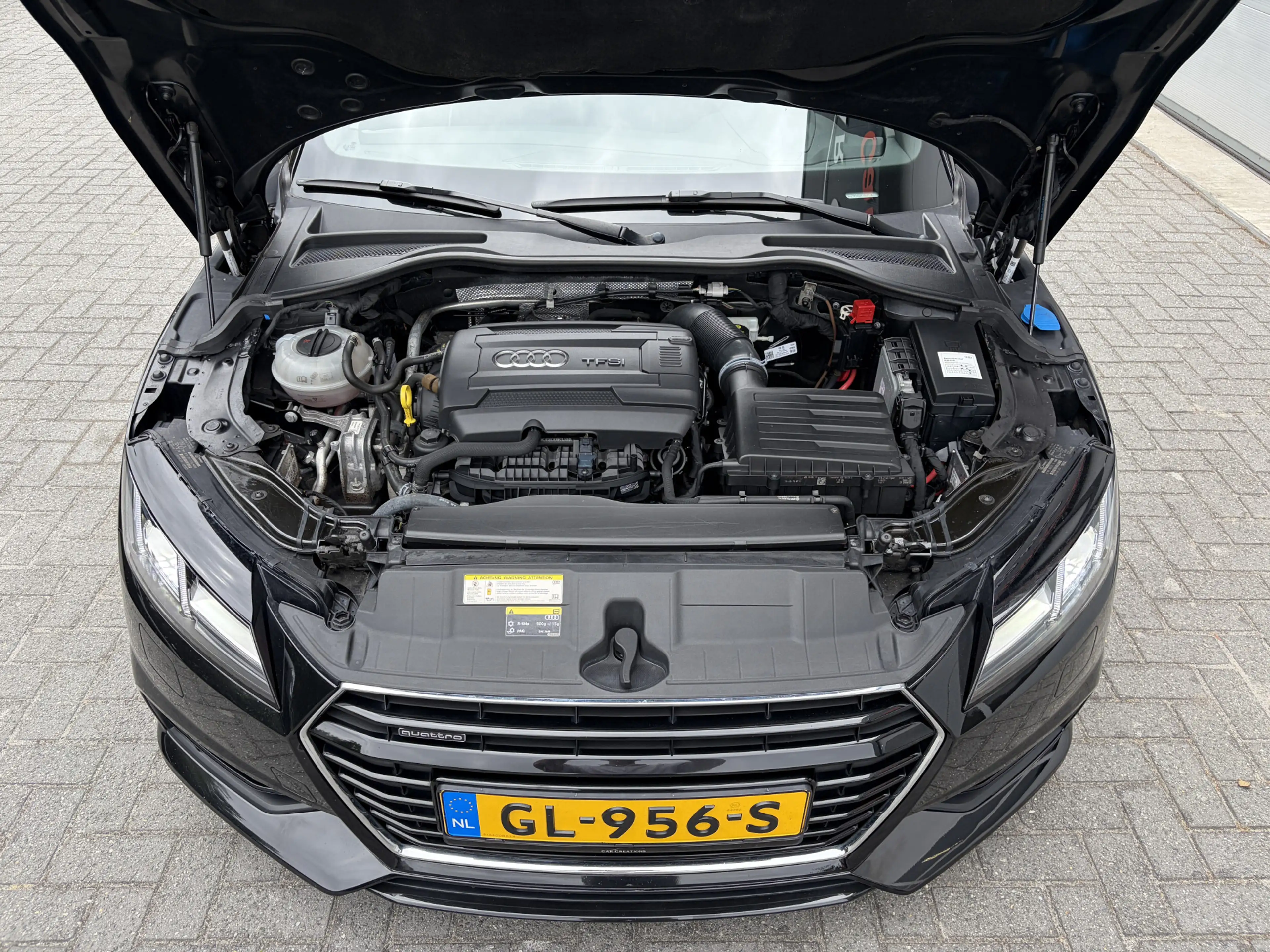 Audi TT 2.0 TFSI quattro Pro Line + — photo 32
