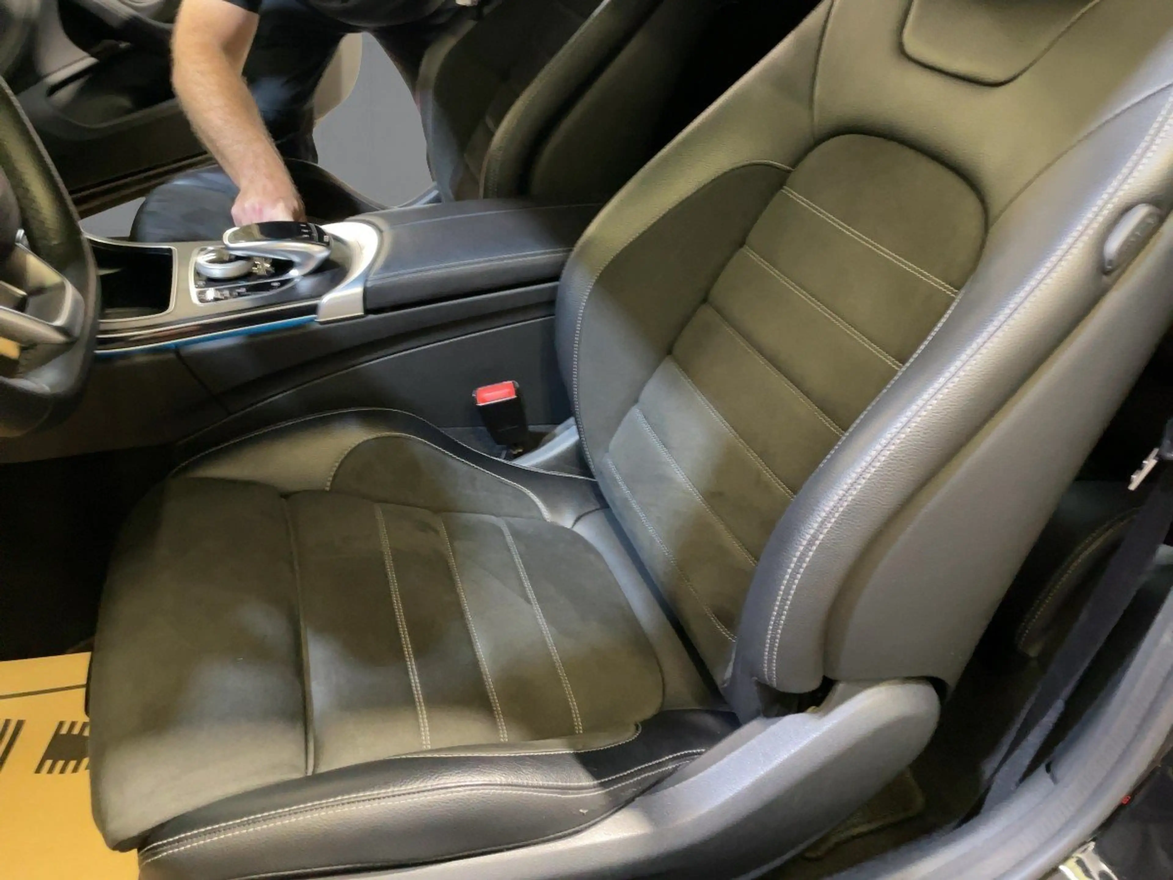 Mercedes-Benz C 250 d Coupé AMG Line SpurW PDC SHZ Ambi Sportp. — photo 8