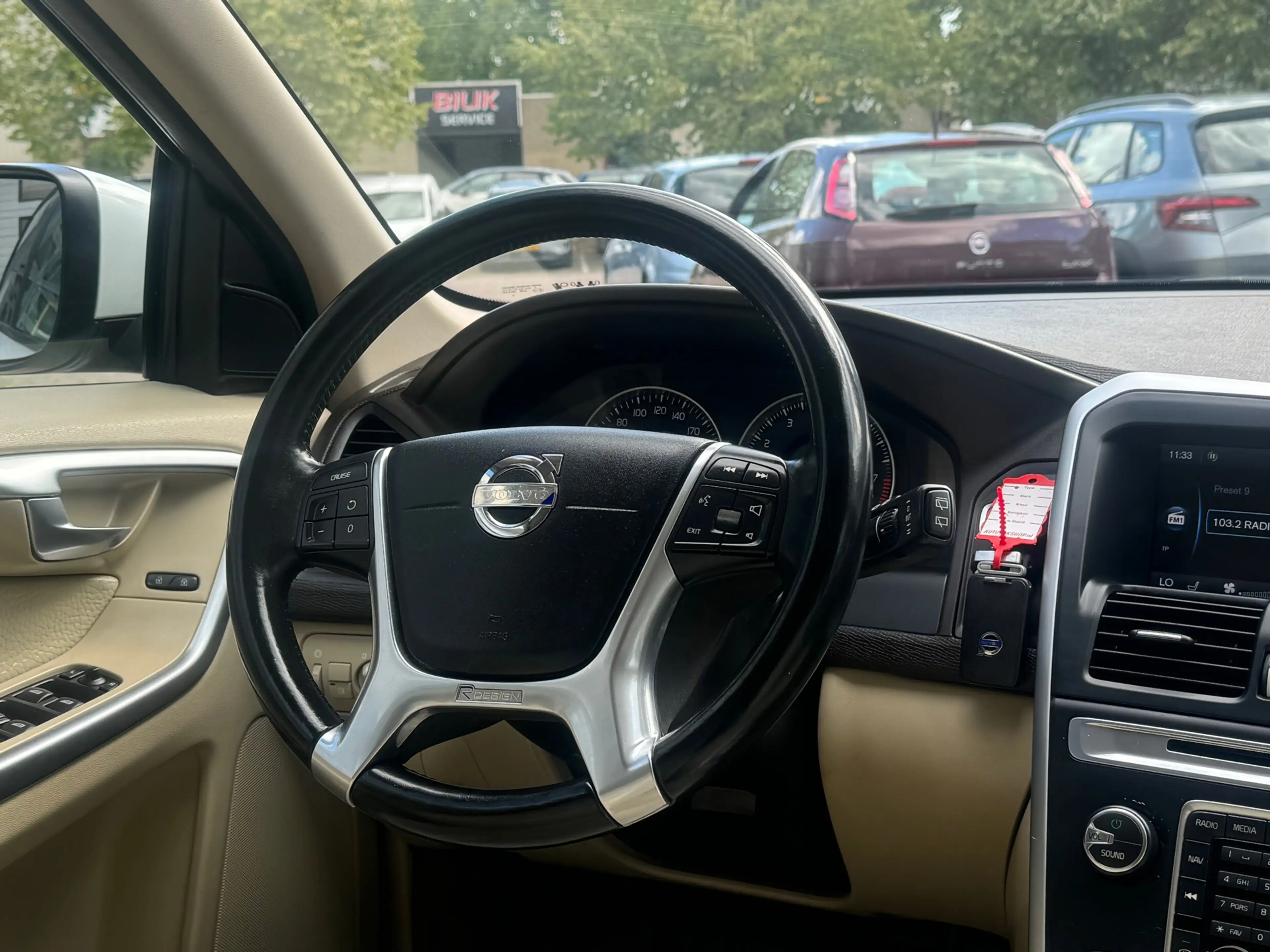 Volvo XC60 2.0T Kinetic | Clima | Cruise | Navi | Pano | Auto — photo 14