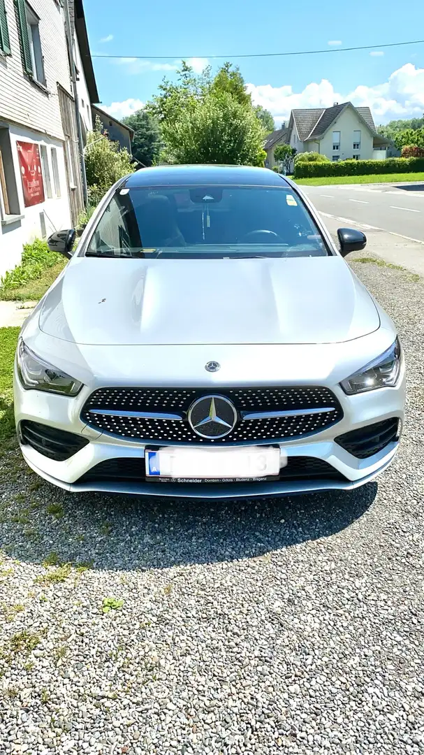 Mercedes-Benz CLA 200 Shooting Brake Amg Line - 1
