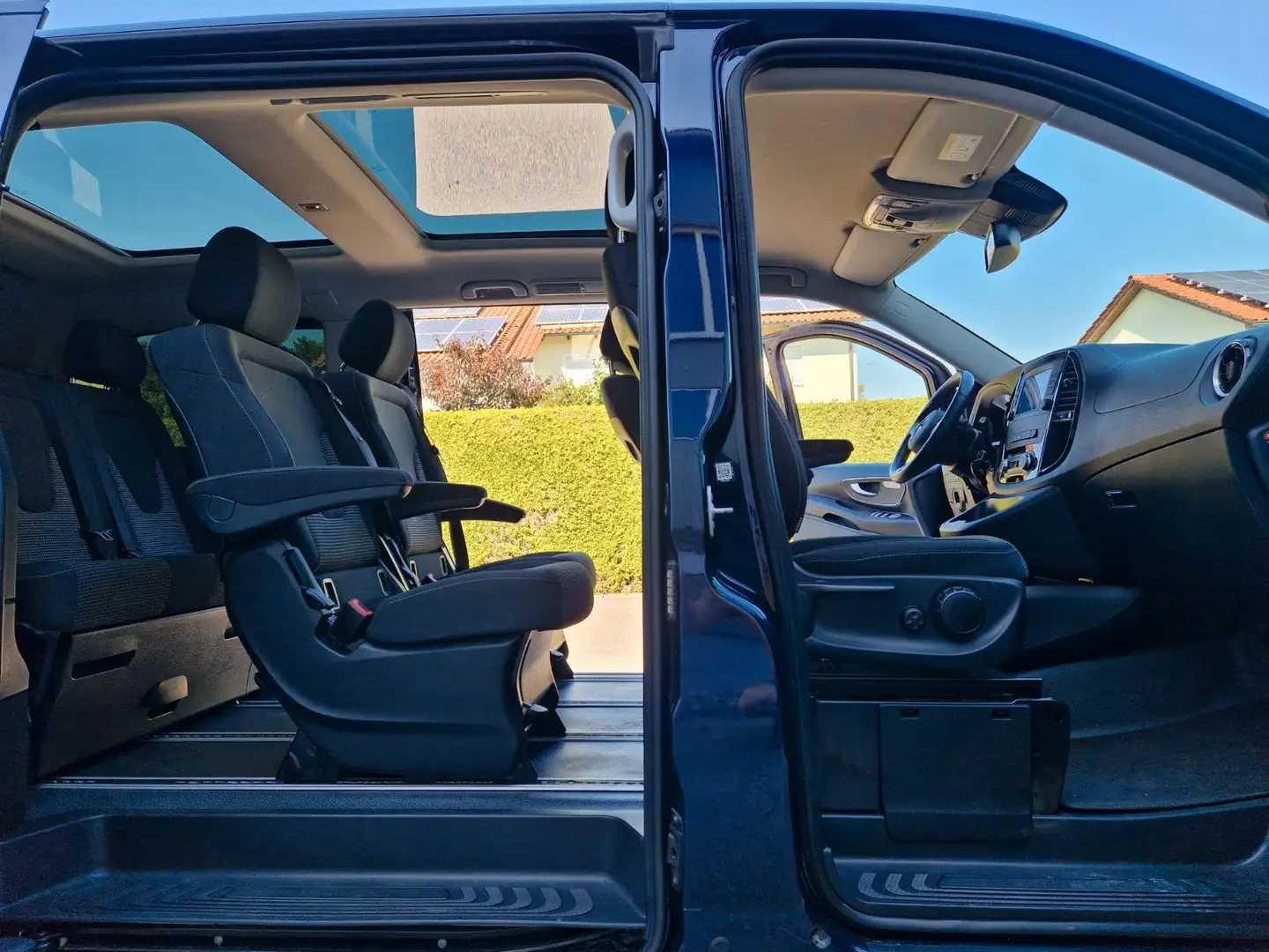 Mercedes-Benz Vito Tourer 119 CDI Edition lang Blau - 1