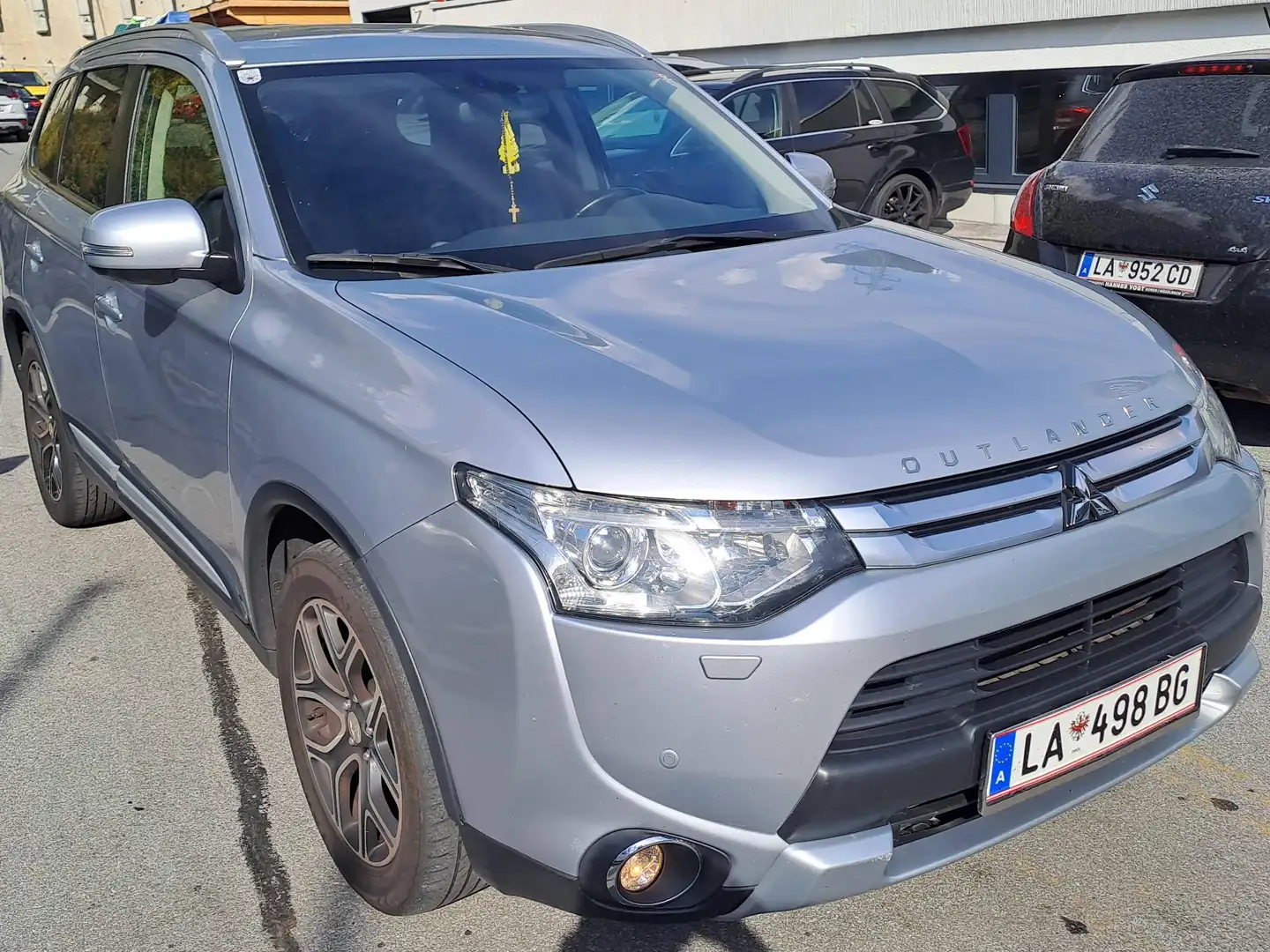 Mitsubishi Outlander Outlander 2,2 DI-D SST Intense  Aut. Intense Silber - 2