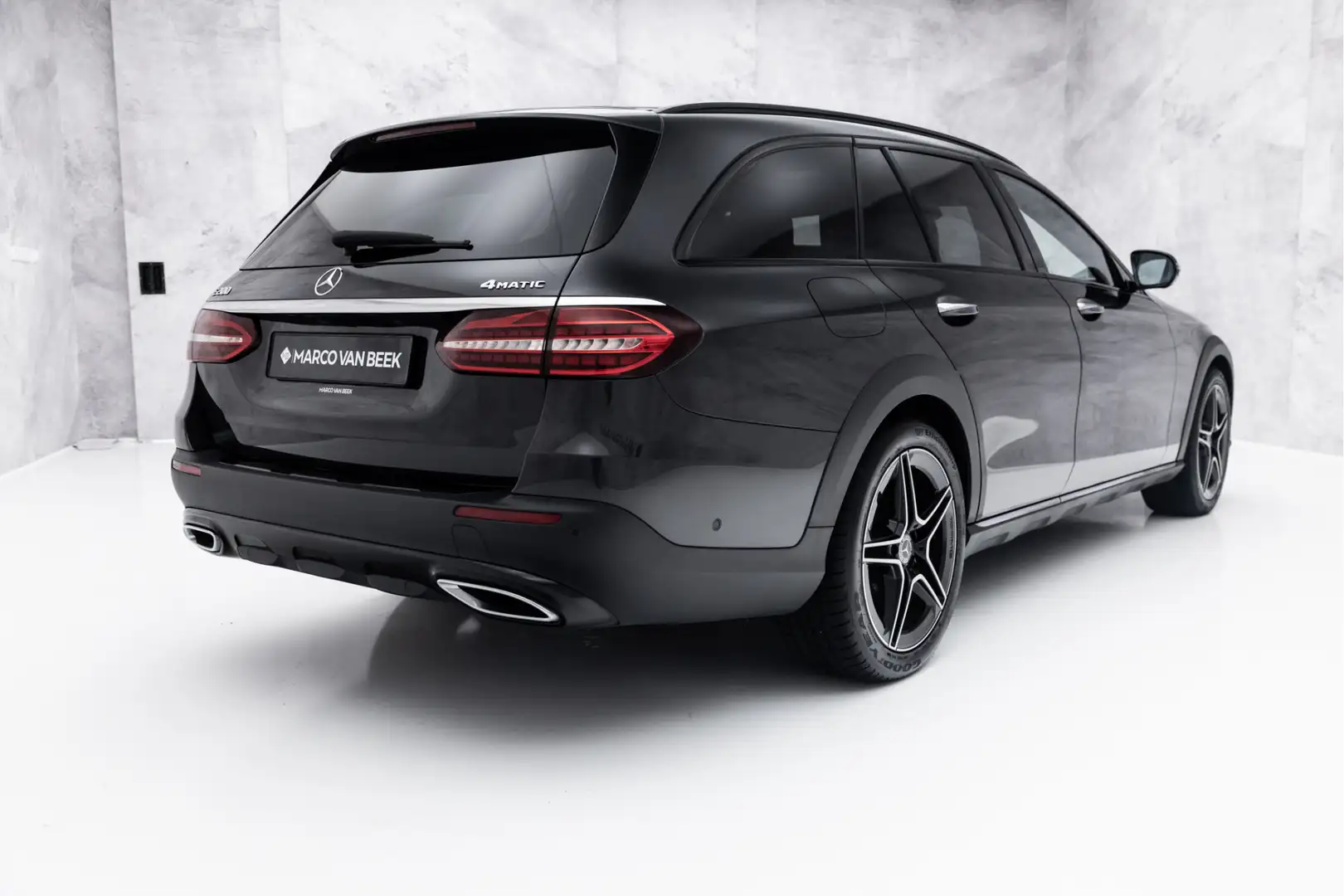 Mercedes-Benz E 200 Estate 4MATIC All Terrain | Pano | Trekhaak | Luch Gris - 2