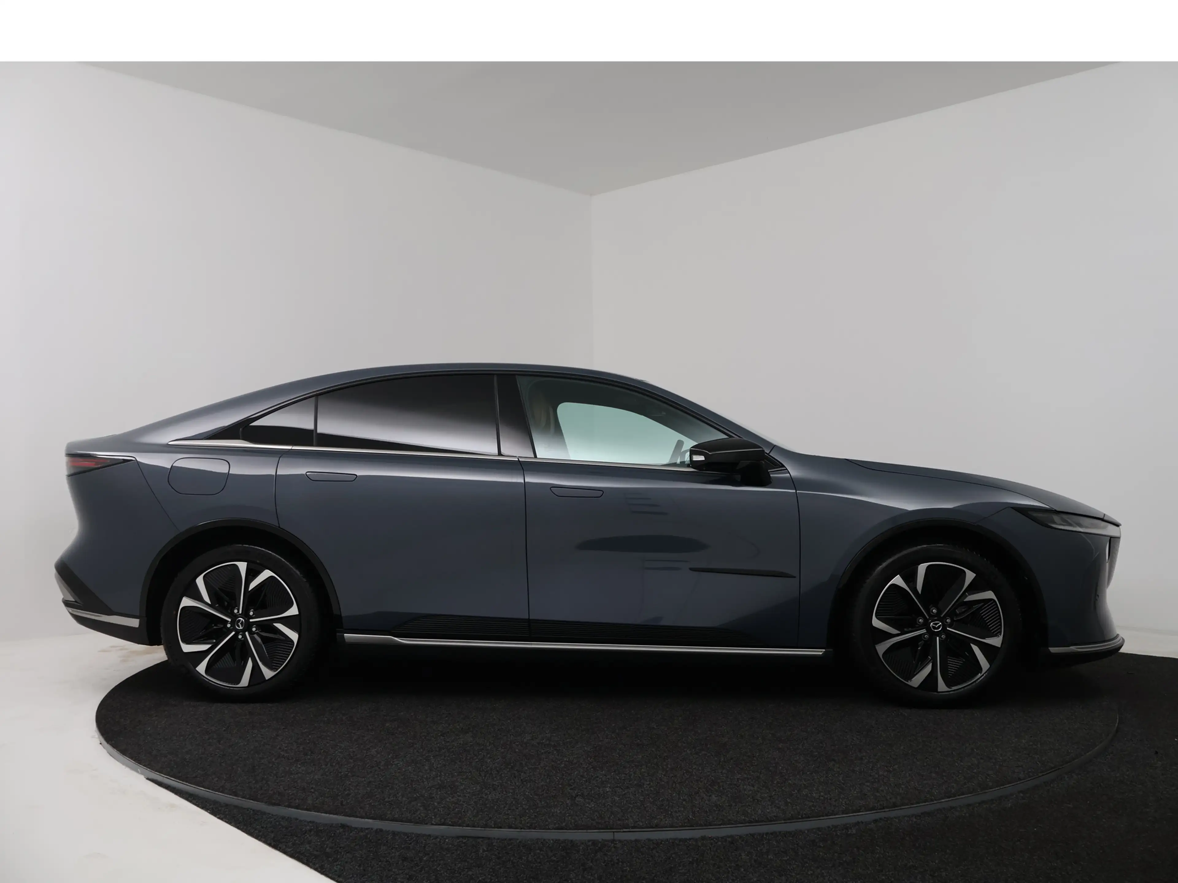 Mazda 6e Takumi Plus Long Range 80 kWh Direct leverbaar | W — photo 14