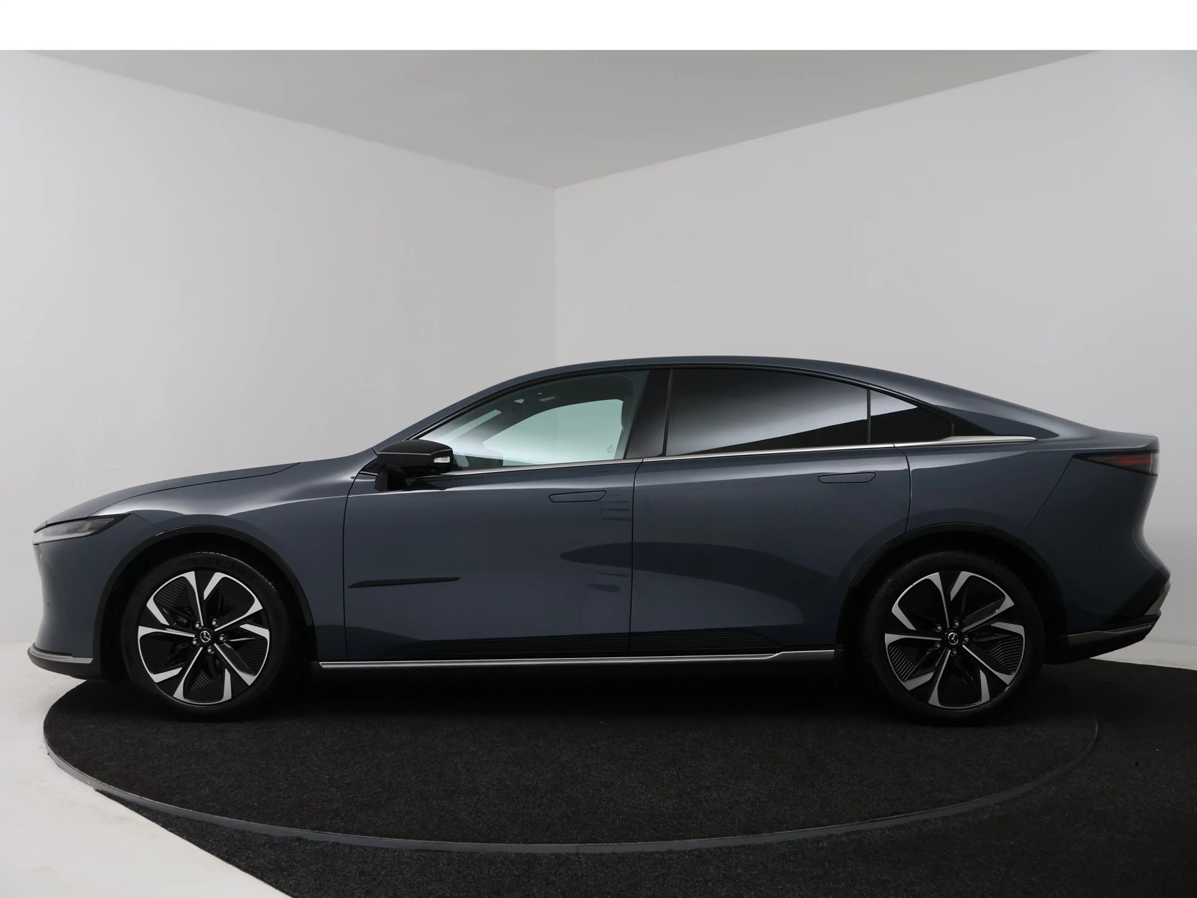 Mazda 6e Takumi Plus Long Range 80 kWh Direct leverbaar | W — photo 3
