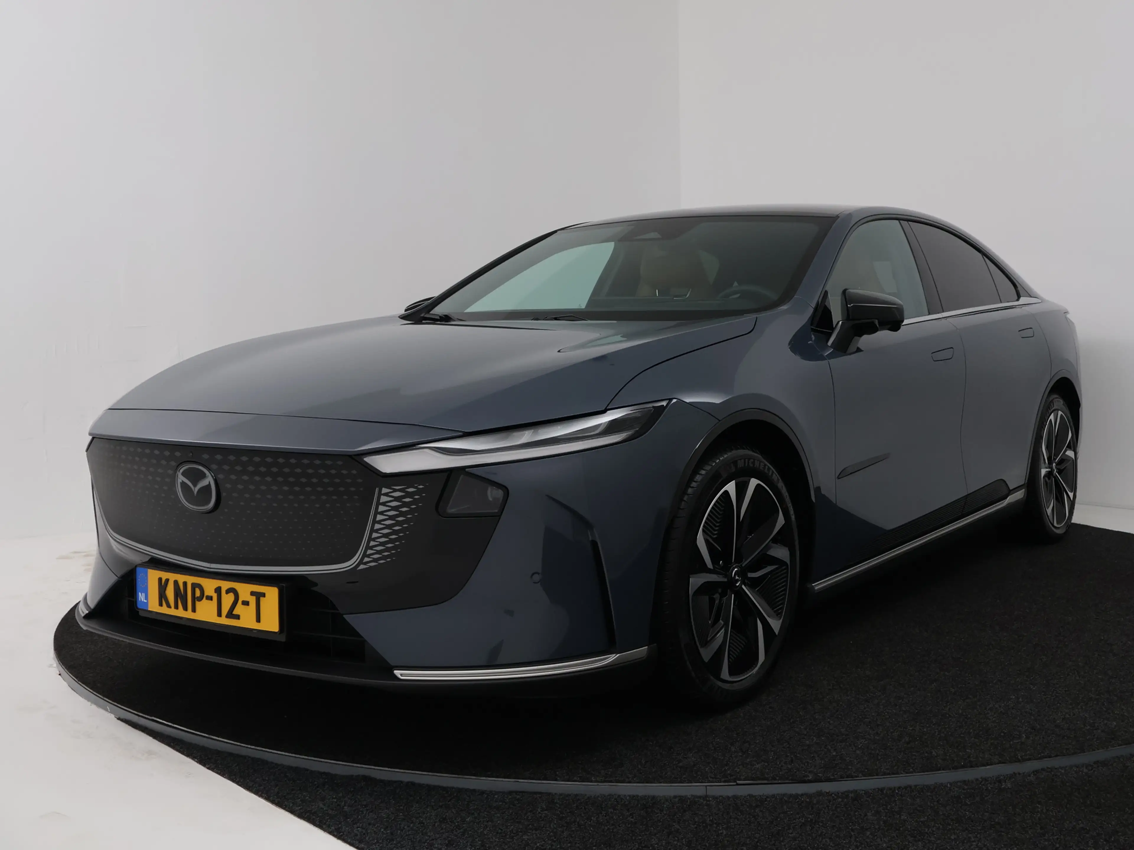 Mazda 6e Takumi Plus Long Range 80 kWh Direct leverbaar | W