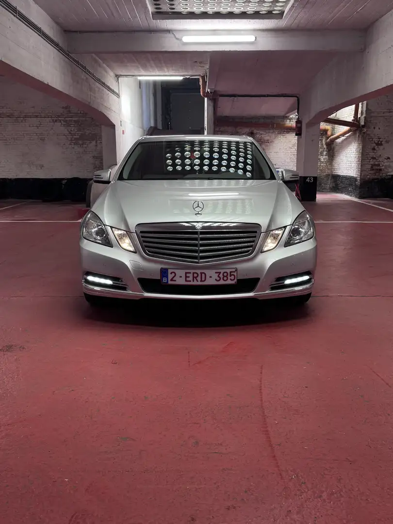 Mercedes-Benz E 250 Mercedes Benz E-250 Uniek en Zeer Schoon - 1