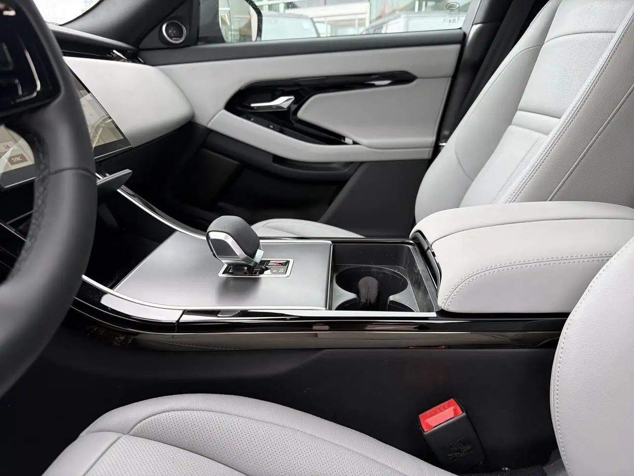 Land Rover Range Rover Evoque снимка Land Rover Range Rover Evoque