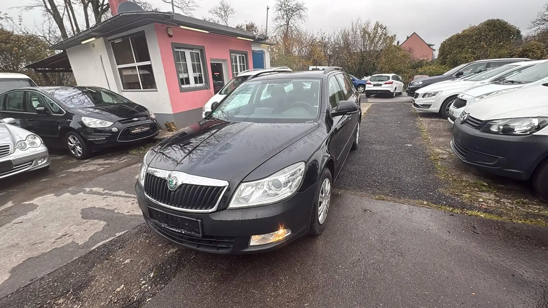 Skoda Octavia Combi Ambiente Noir - 1