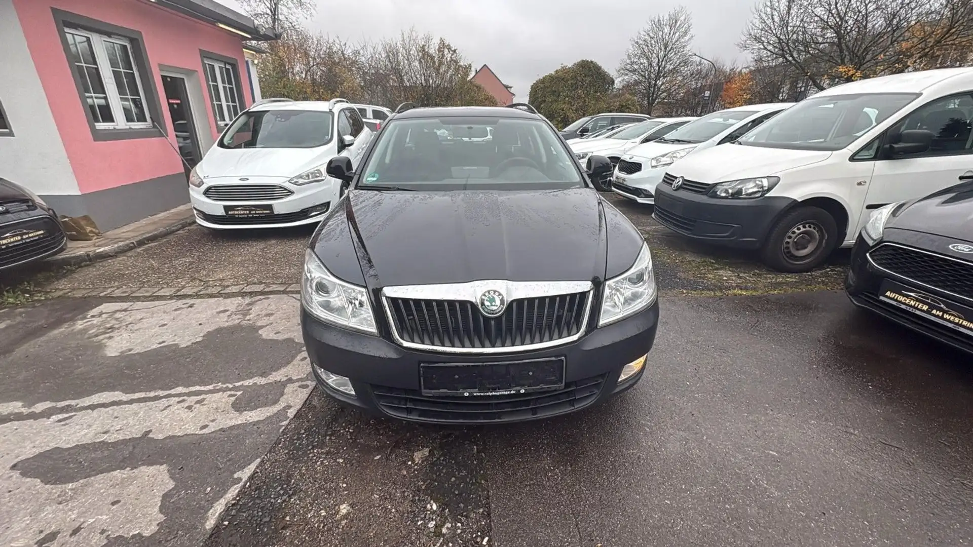 Skoda Octavia Combi Ambiente Noir - 2