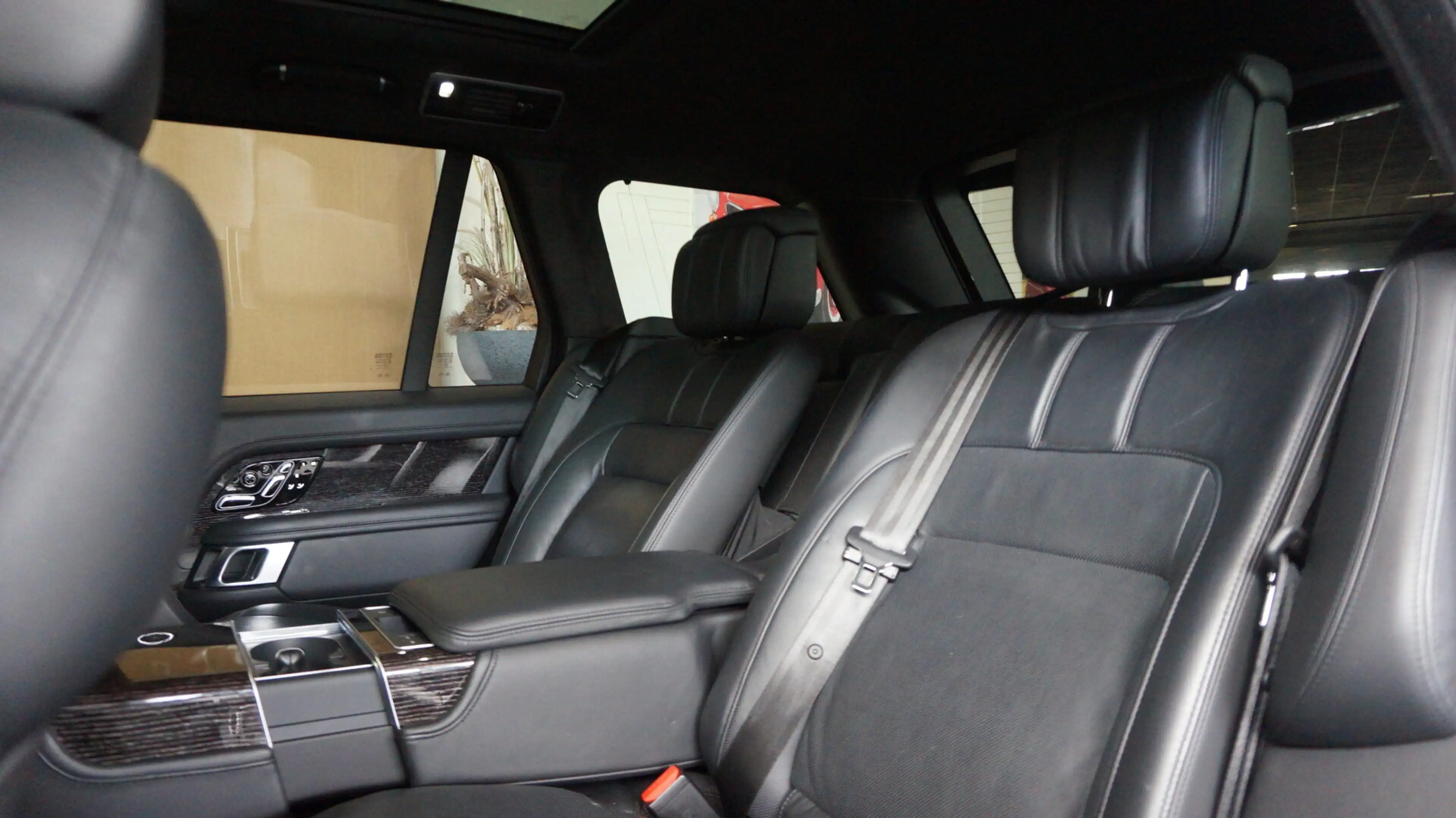 Land Rover Range Rover 2.0 P400e Autobiography | HUD | PANO — photo 13