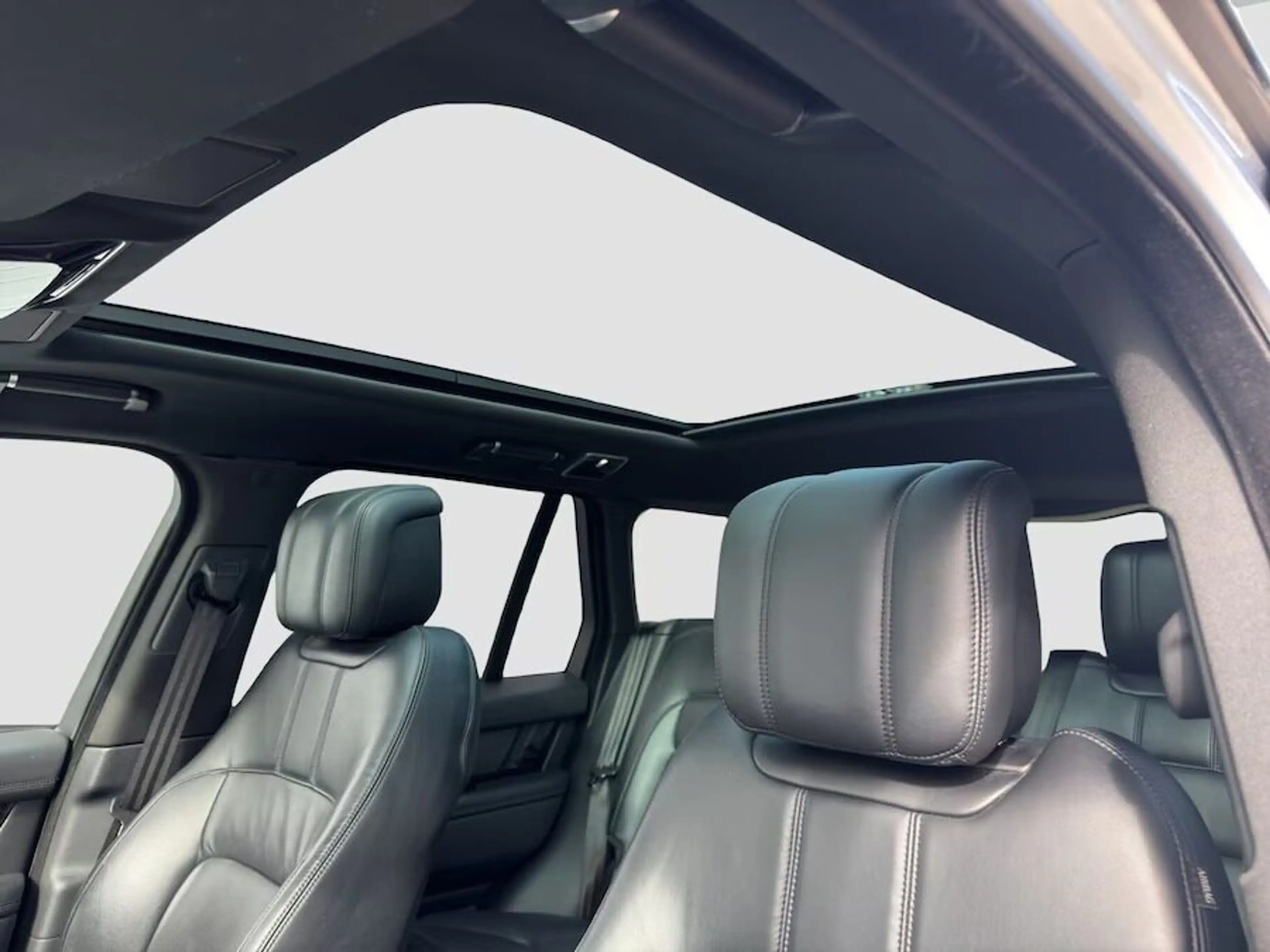 Land Rover Range Rover 2.0 P400e Autobiography | HUD | PANO — photo 3