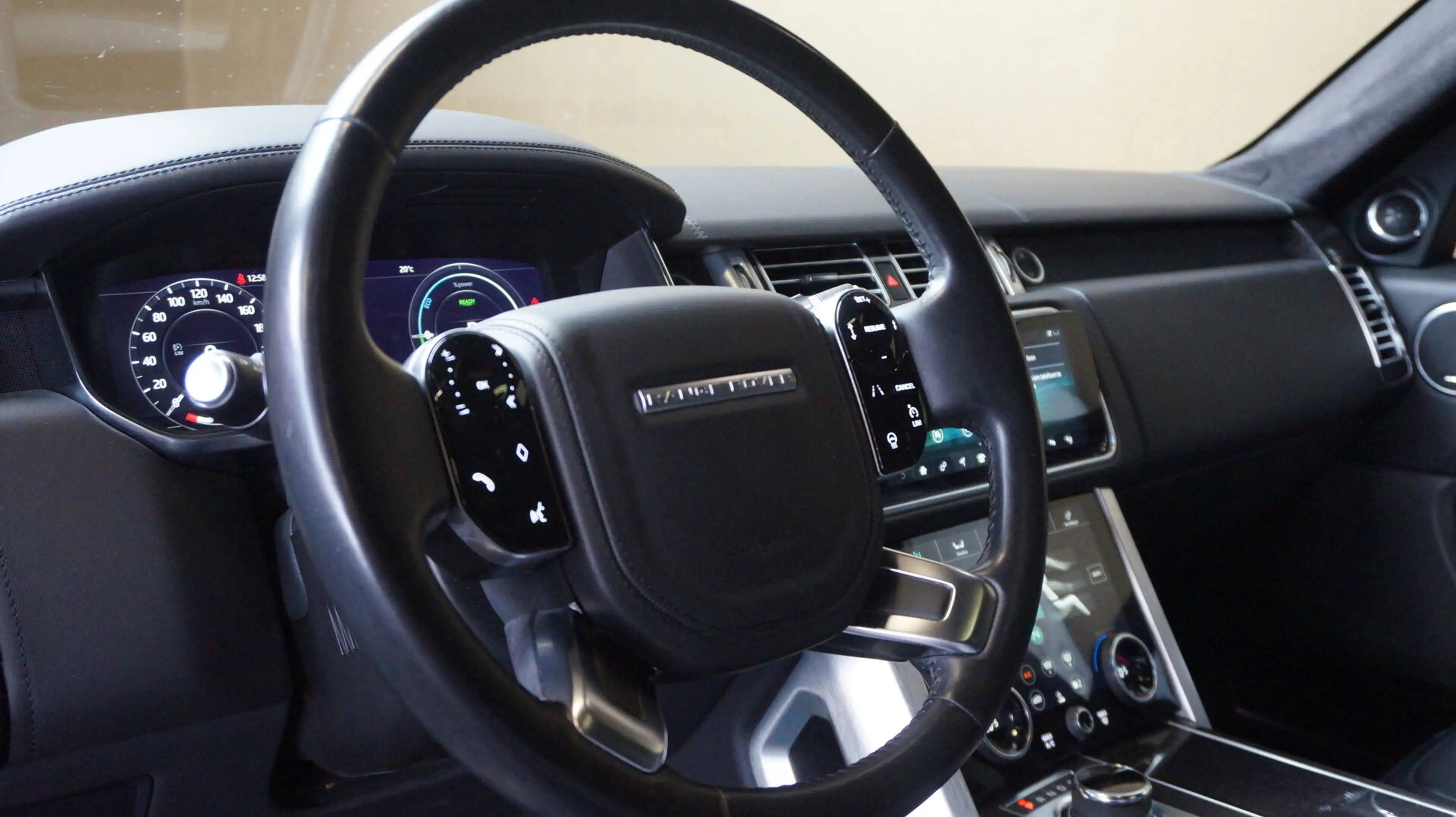 Land Rover Range Rover 2.0 P400e Autobiography | HUD | PANO — photo 4