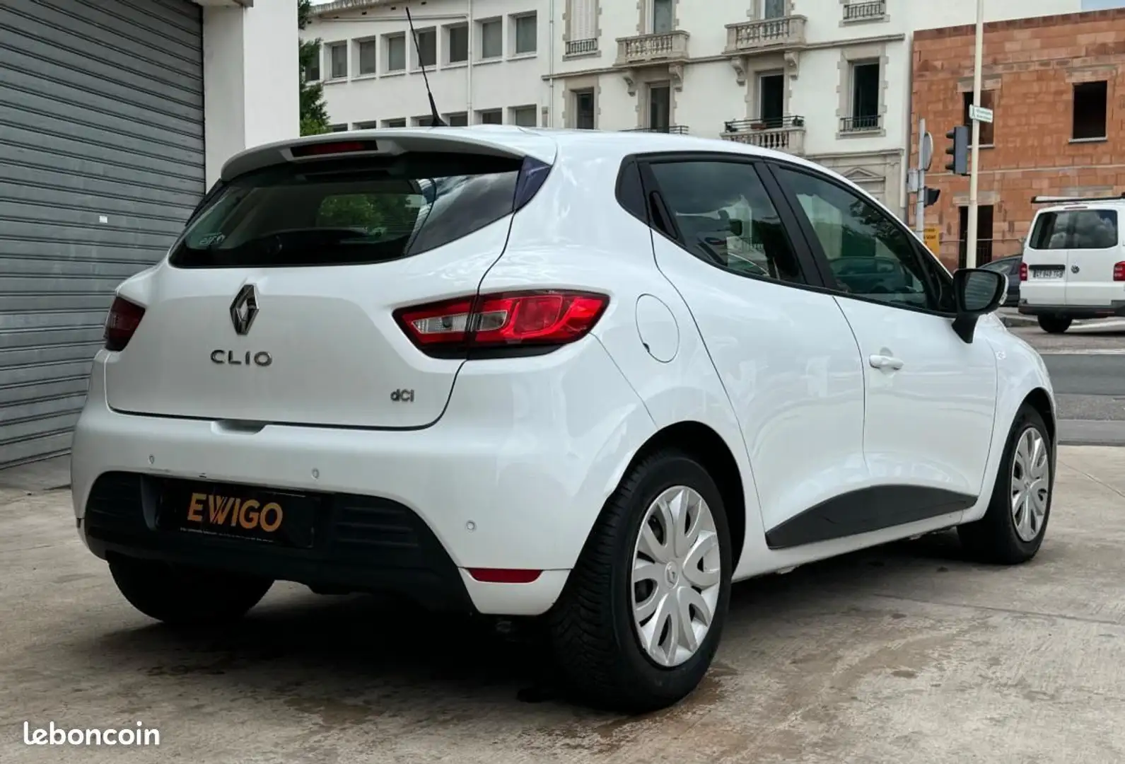 Renault Clio SOCIETE 1.5 DCI 75 ENERGY AIR MEDIANAV + BLUETOOTH RADAR Blanc - 2