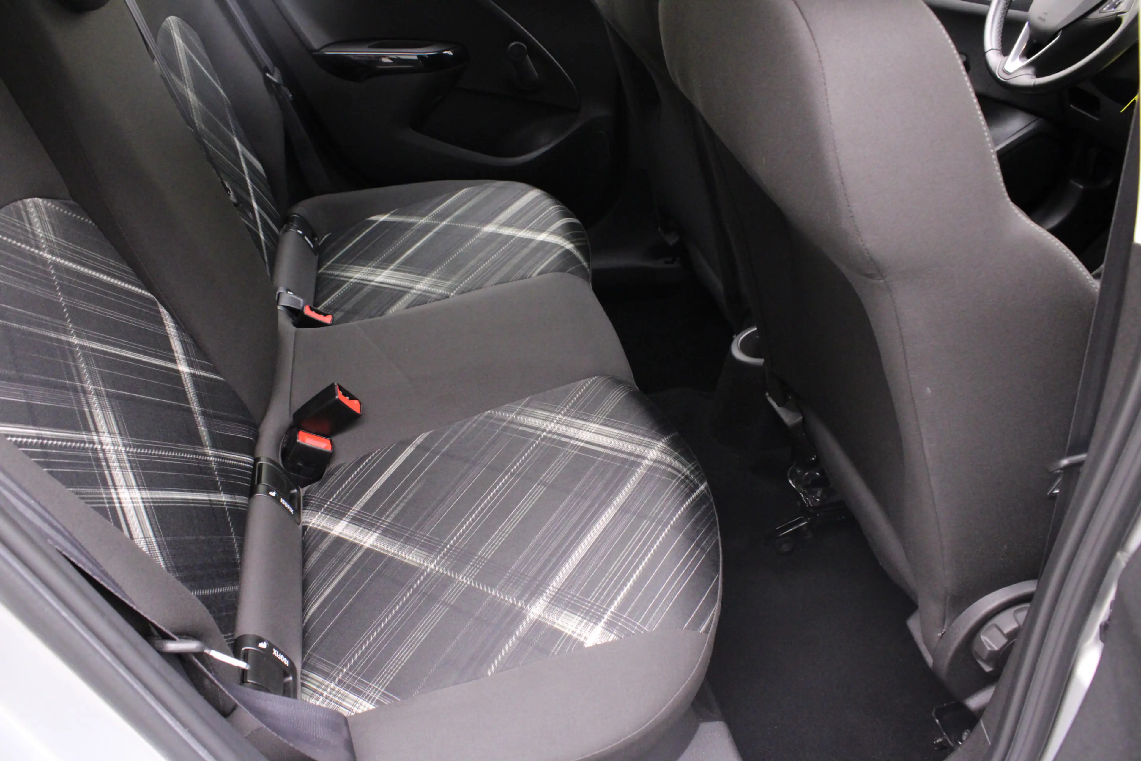 Opel Corsa 1.4 Online Edition | Automaat | Trekhaak | Airco | — photo 16