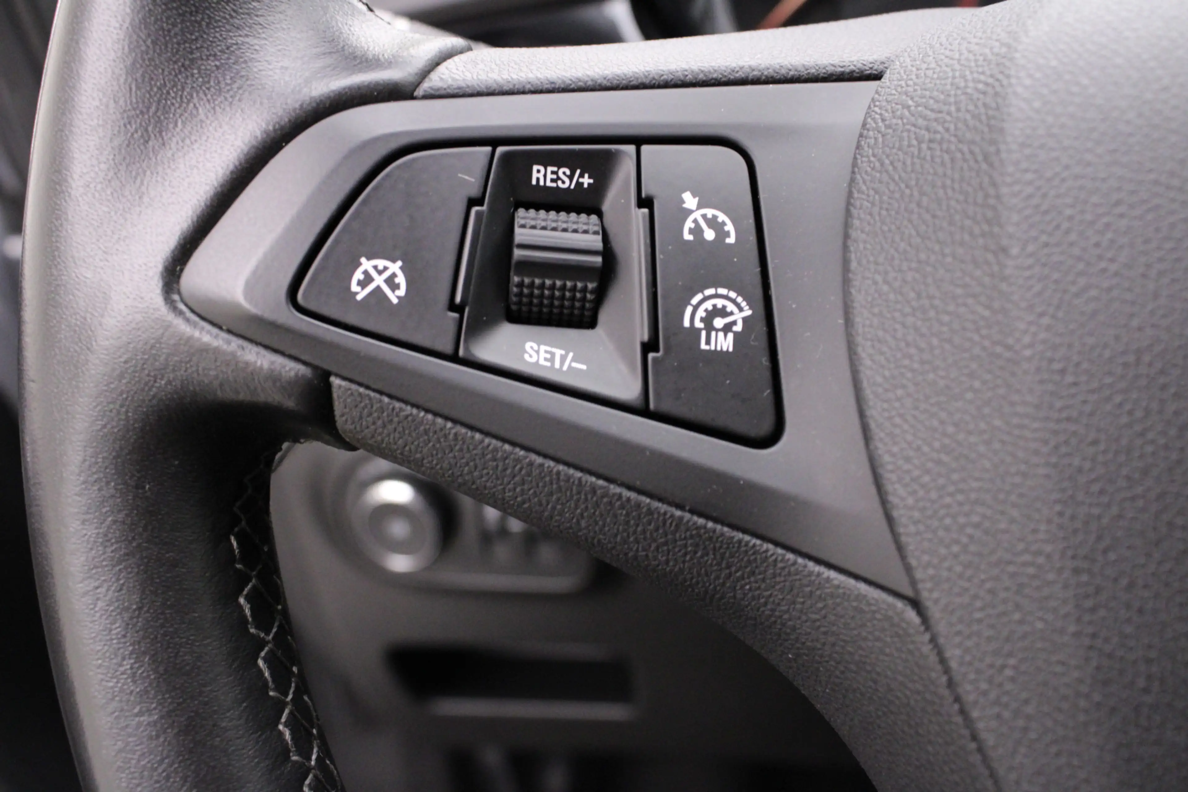 Opel Corsa 1.4 Online Edition | Automaat | Trekhaak | Airco | — photo 25