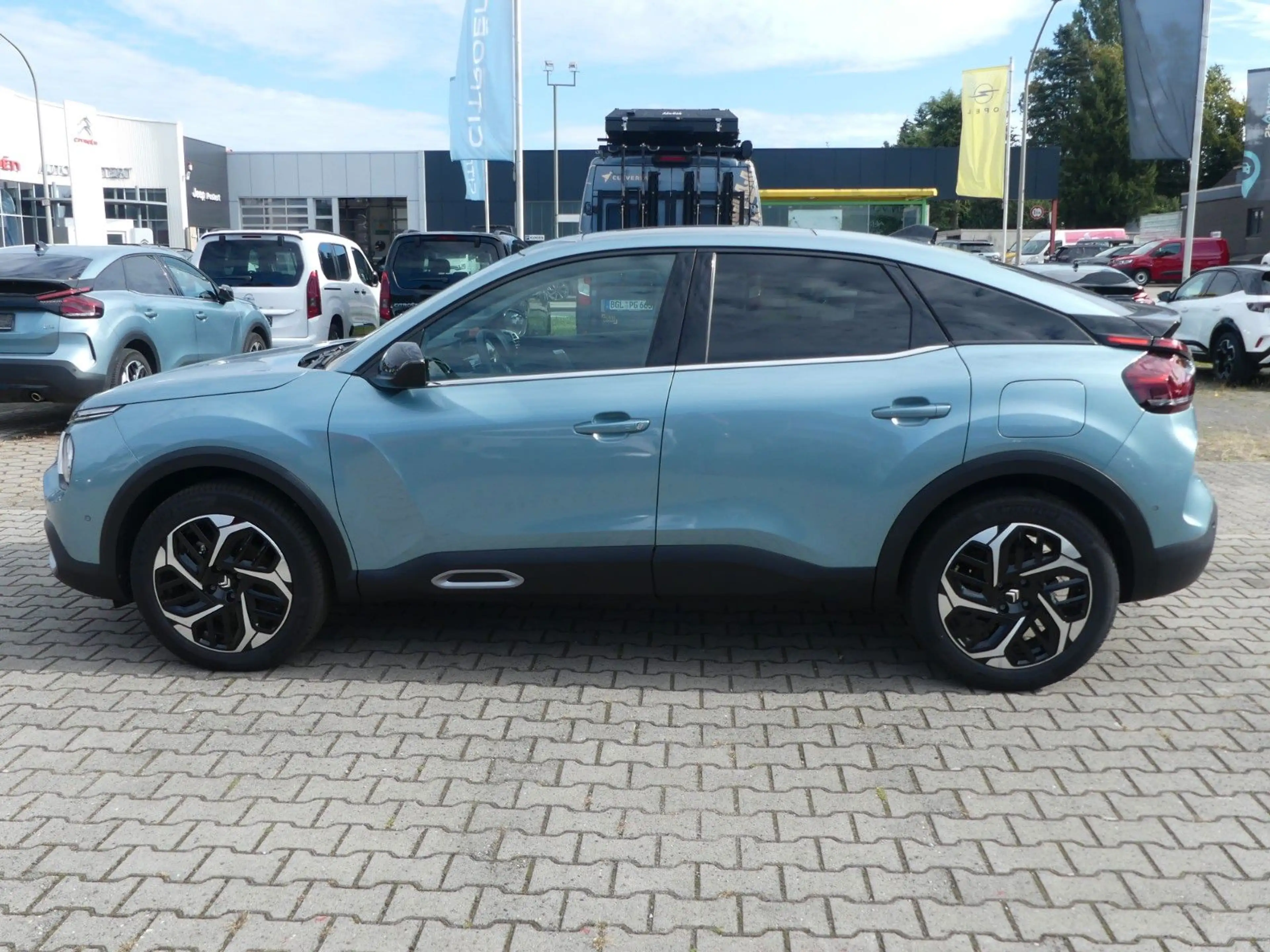 Citroen C4 PureTech 130 S&S EAT8 Shine — photo 8