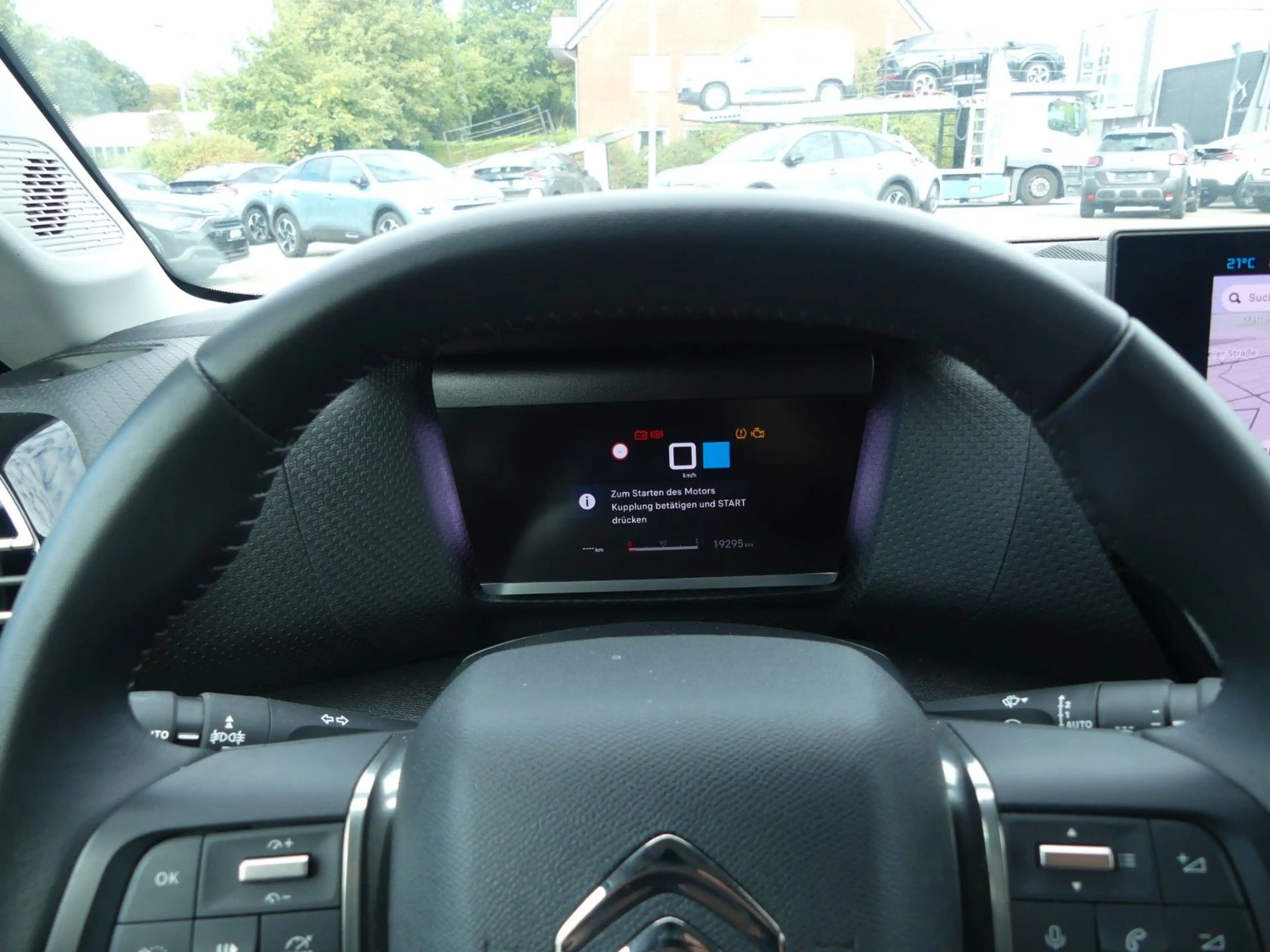 Citroen C4 PureTech 130 S&S EAT8 Shine — photo 13