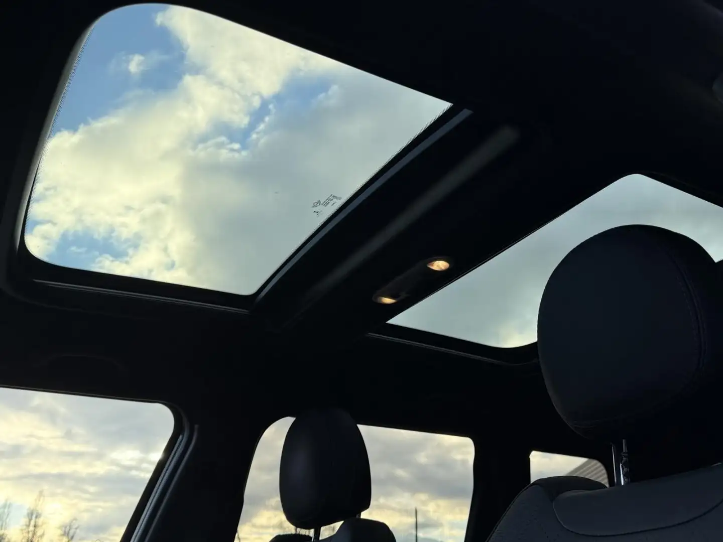 MINI Sonstige SD 2.0 190 All4 JCW  BVA 8 entretiens inclus Sept 2027 Schwarz - 2