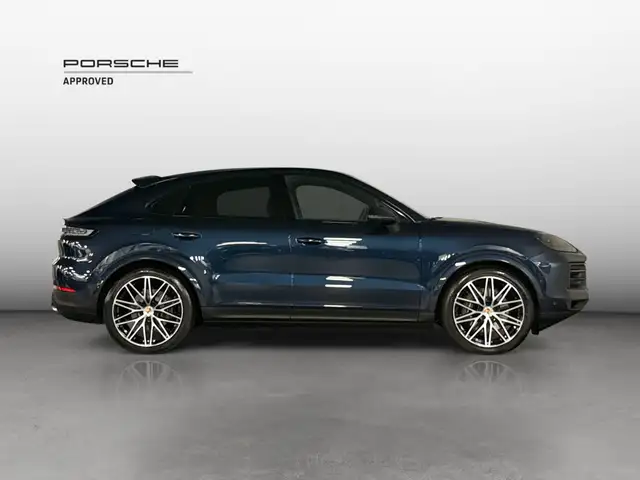 Porsche Cayenne view 6