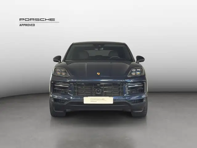 Porsche Cayenne view 8