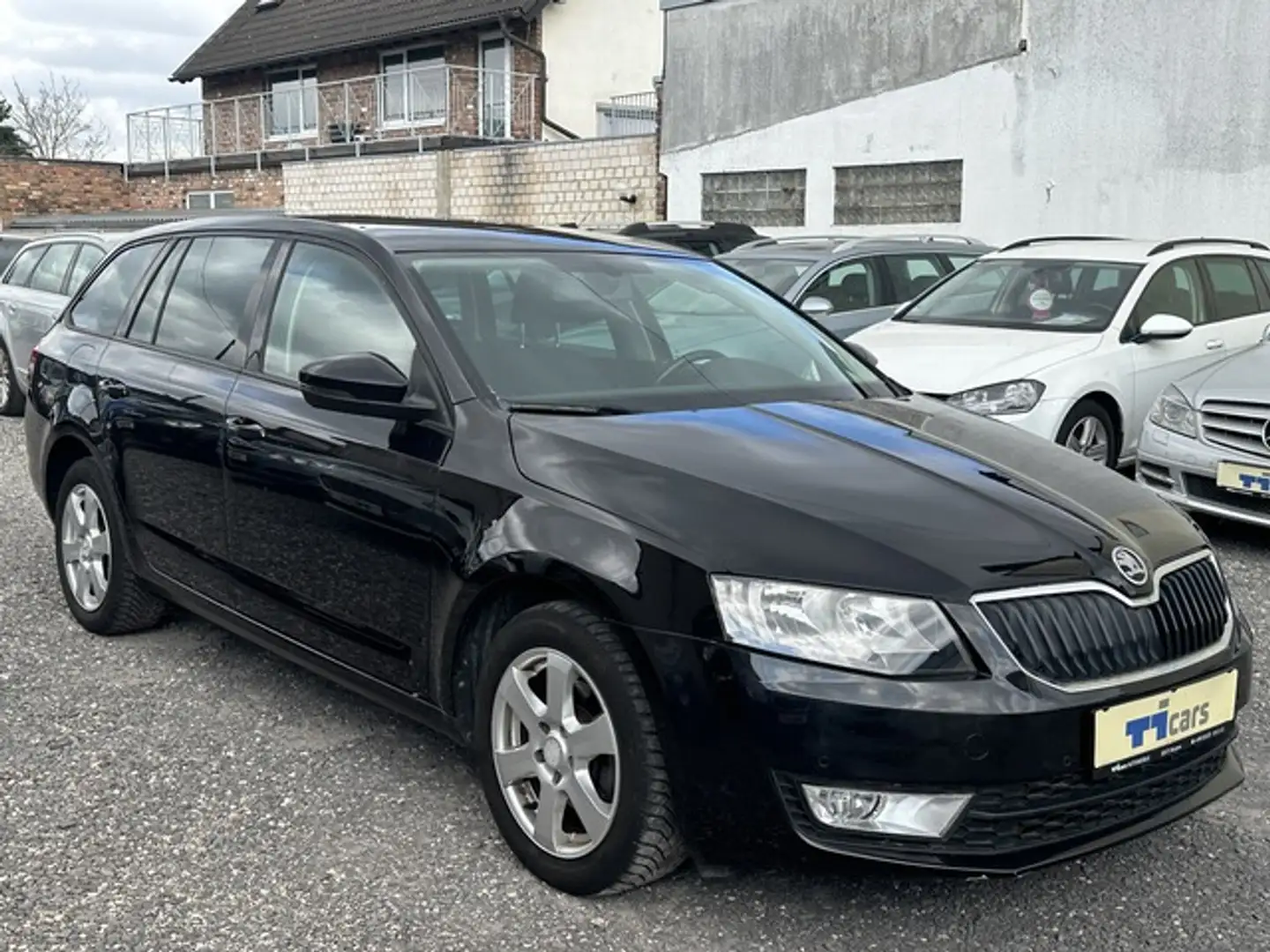 Skoda Octavia Combi *2.Hand,Navi,PDC,Klima,Shz* Schwarz - 2