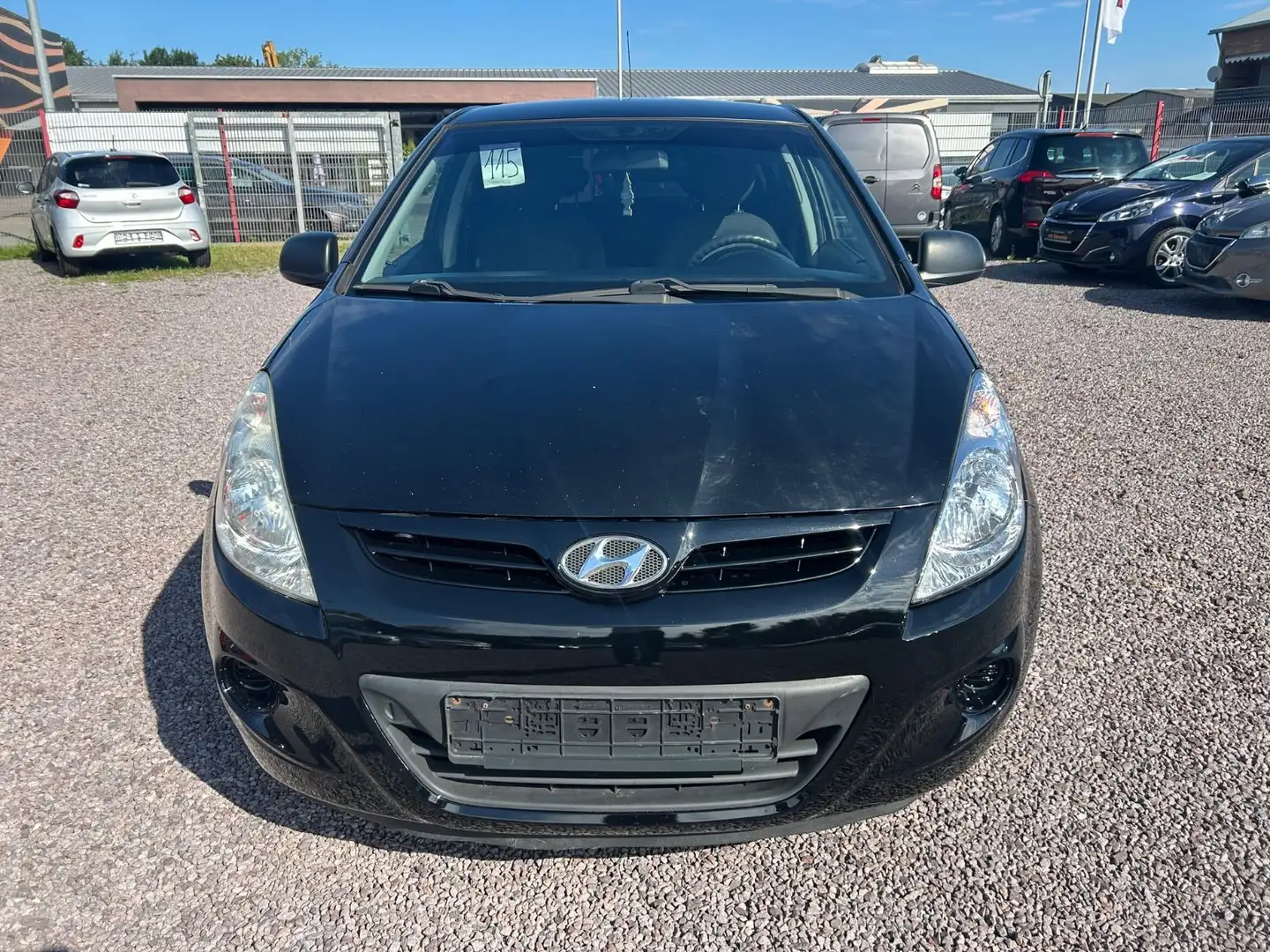 Hyundai i20 1.25 Comfort *Klima*USB*TÜV Neu* Schwarz - 2