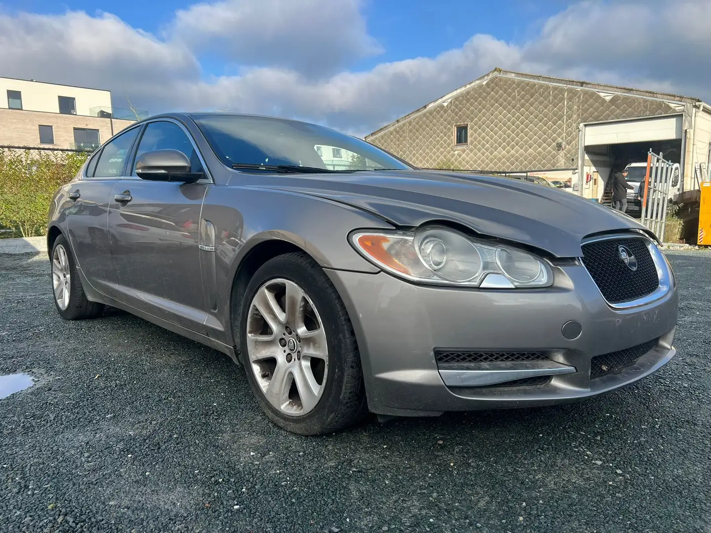 Jaguar XF XF 3.0 Turbo V6 Luxury DEMARRE PAS !!!!! Grijs - 2